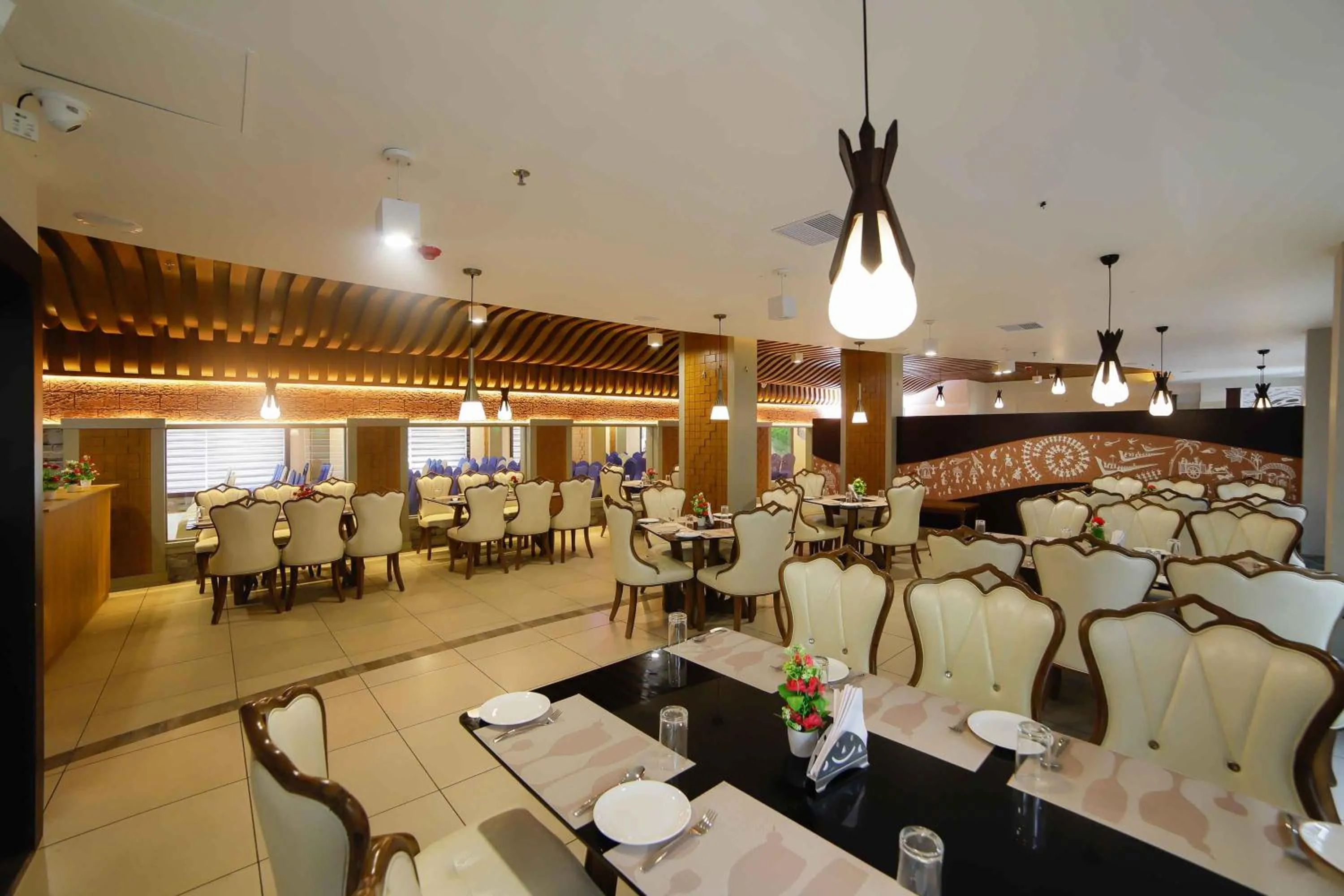 Restaurant/places to eat in Bhavanam Regency Guruvayoor