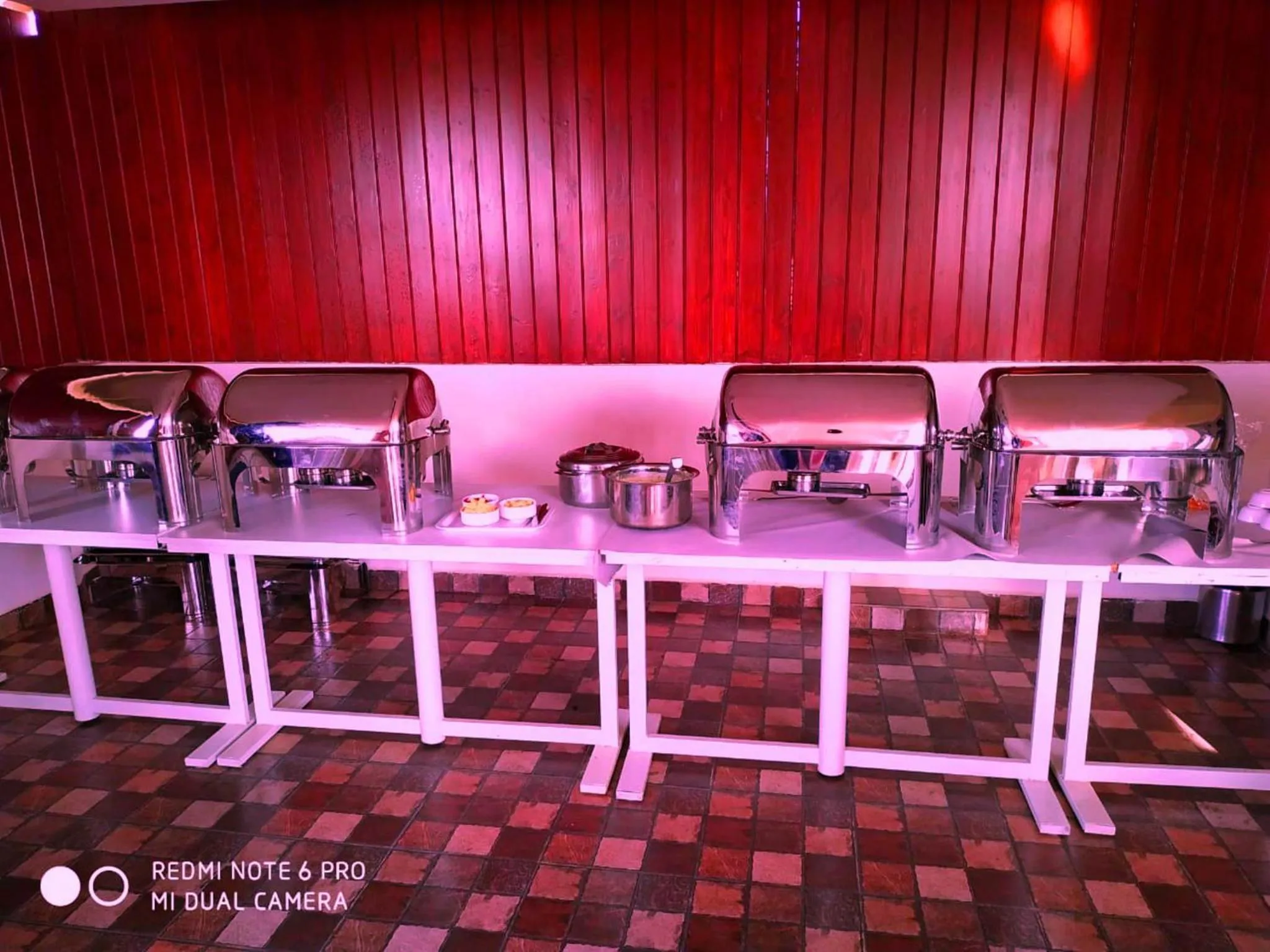 Breakfast in Kensington Suites