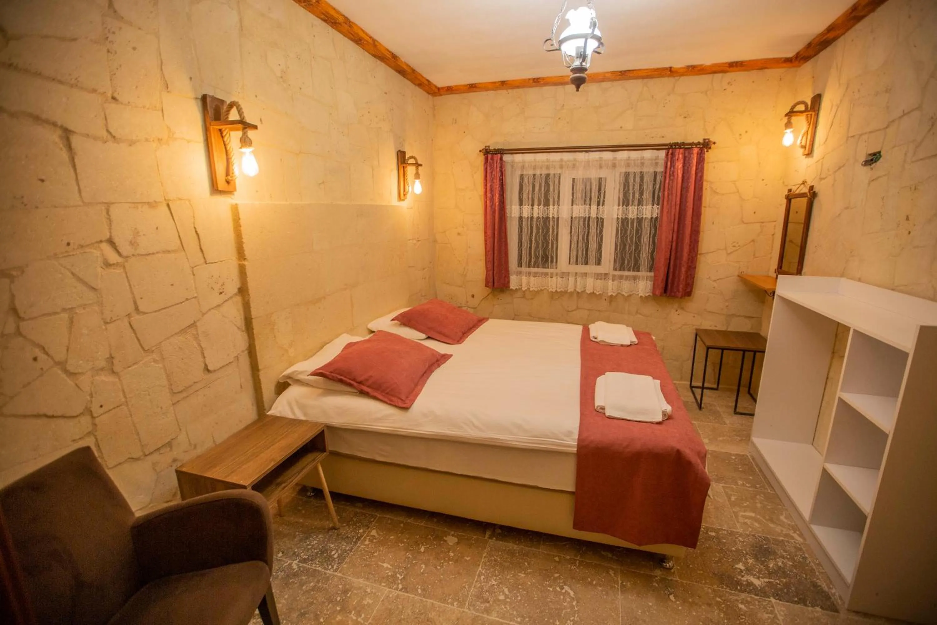 Photo of the whole room, Bed in Capiedra Hotel