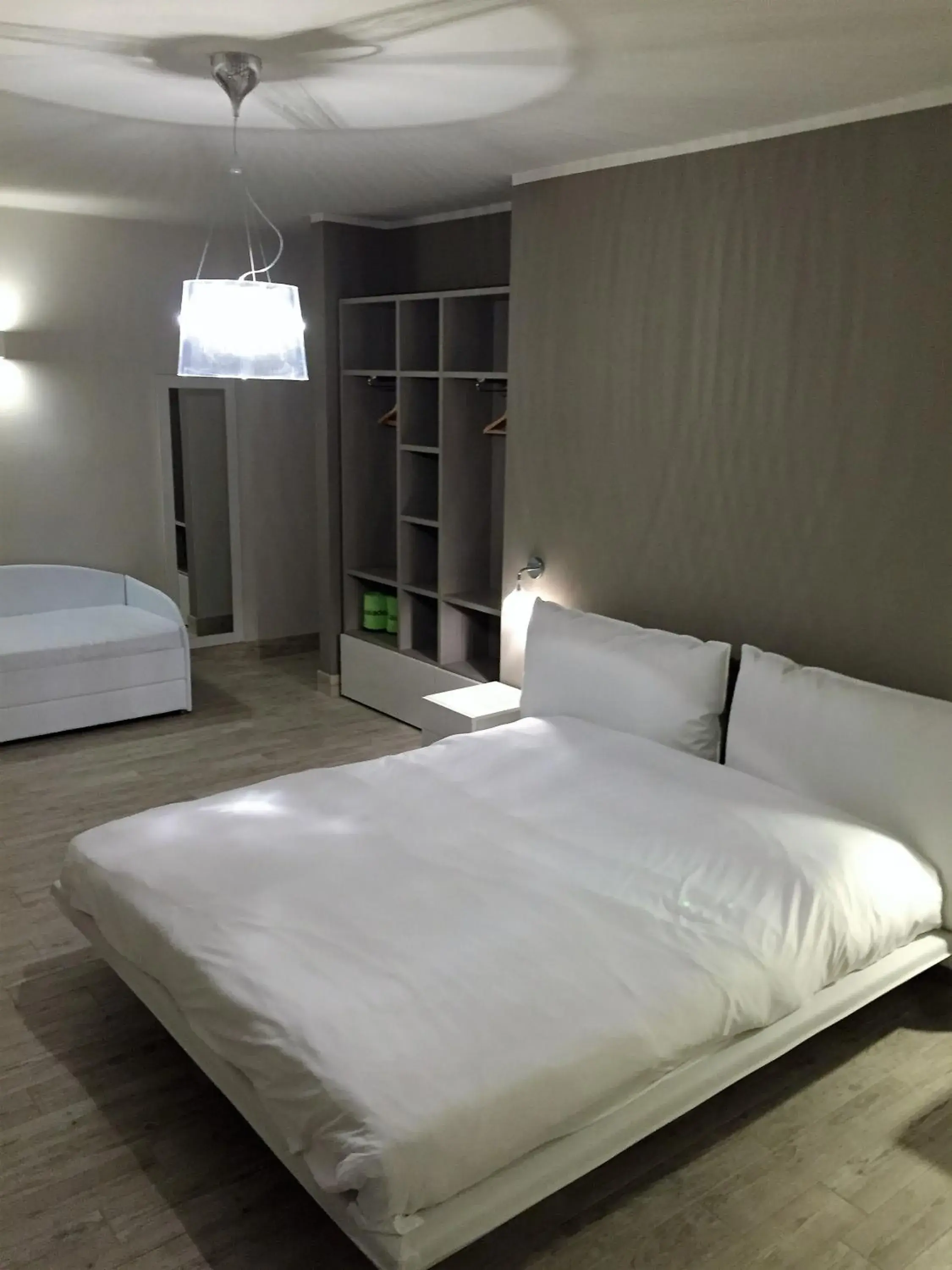 Photo of the whole room, Bed in Hotel Baia dei Pini