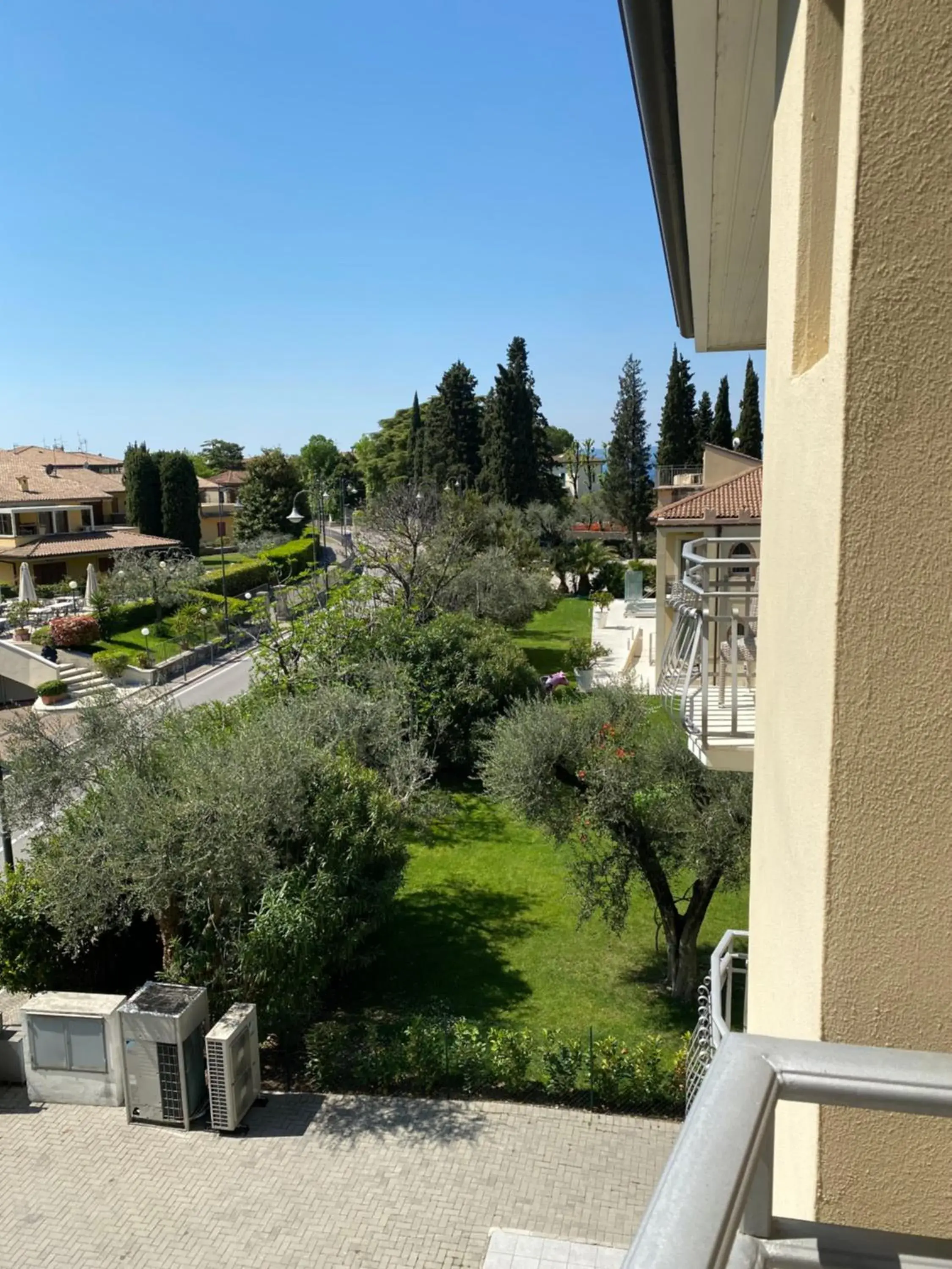 Garden in Hotel Baia dei Pini