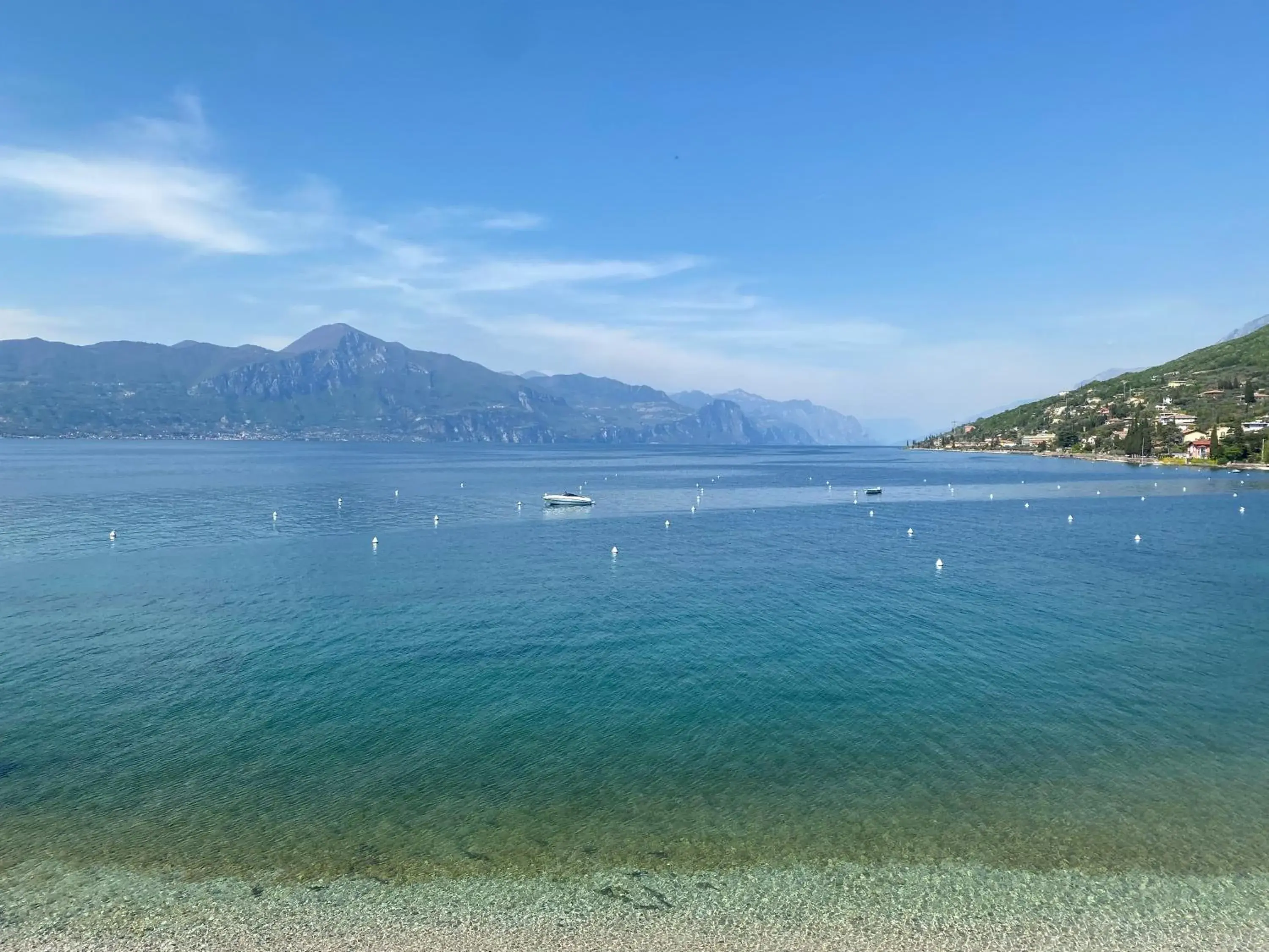 Lake view in Hotel Baia dei Pini