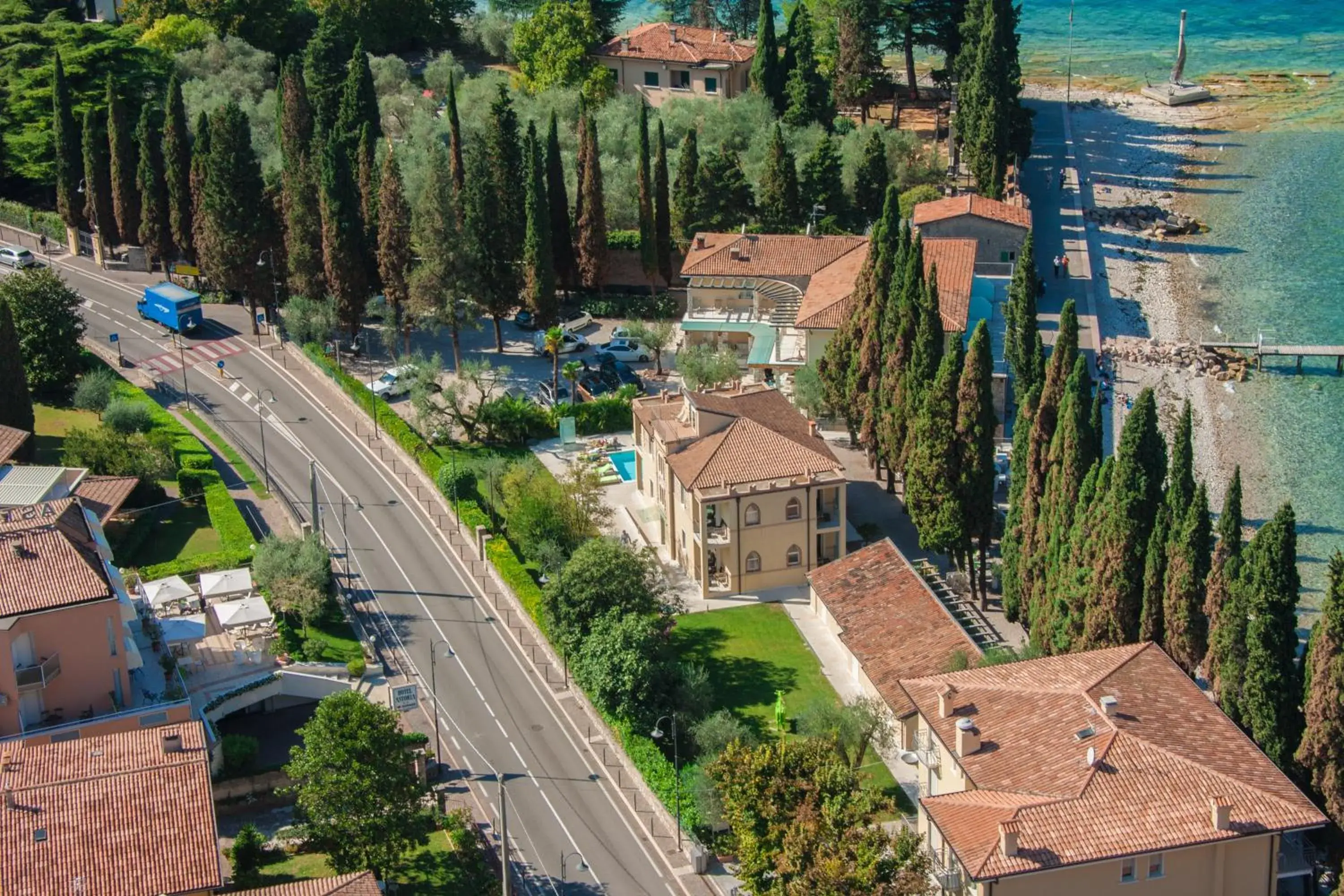 Bird's eye view, Bird's-eye View in Hotel Baia dei Pini