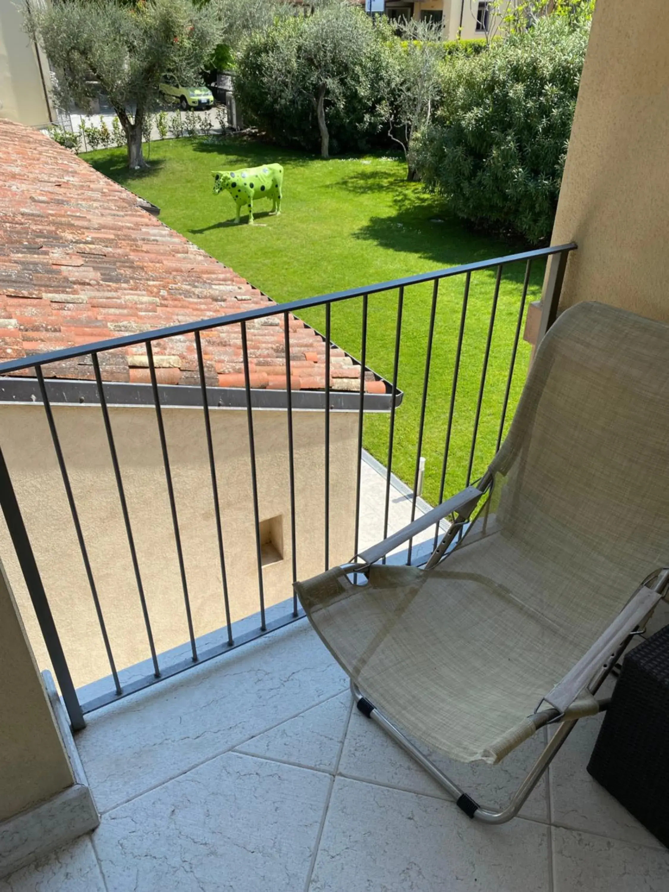 Garden view in Hotel Baia dei Pini