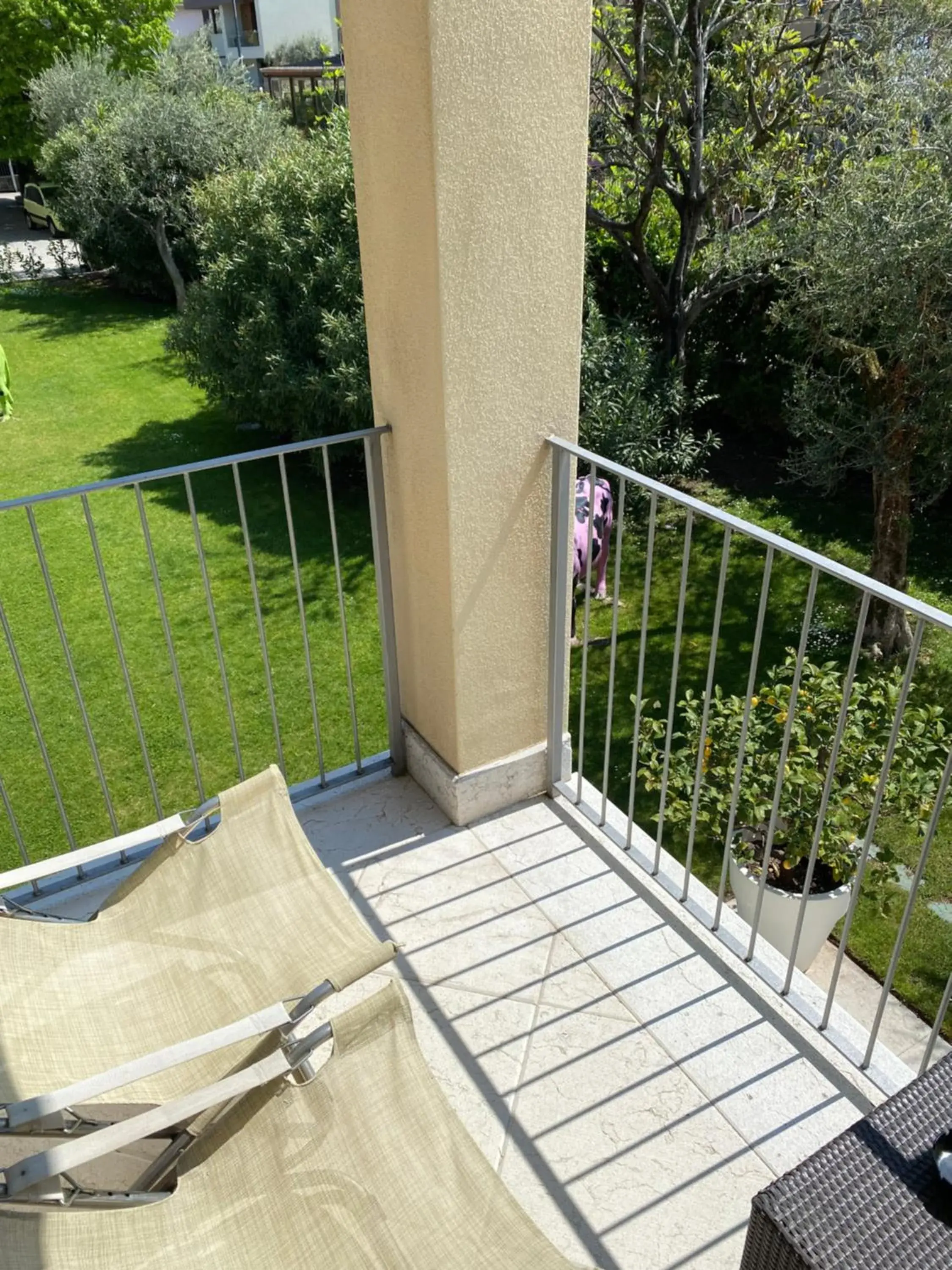 Garden view in Hotel Baia dei Pini