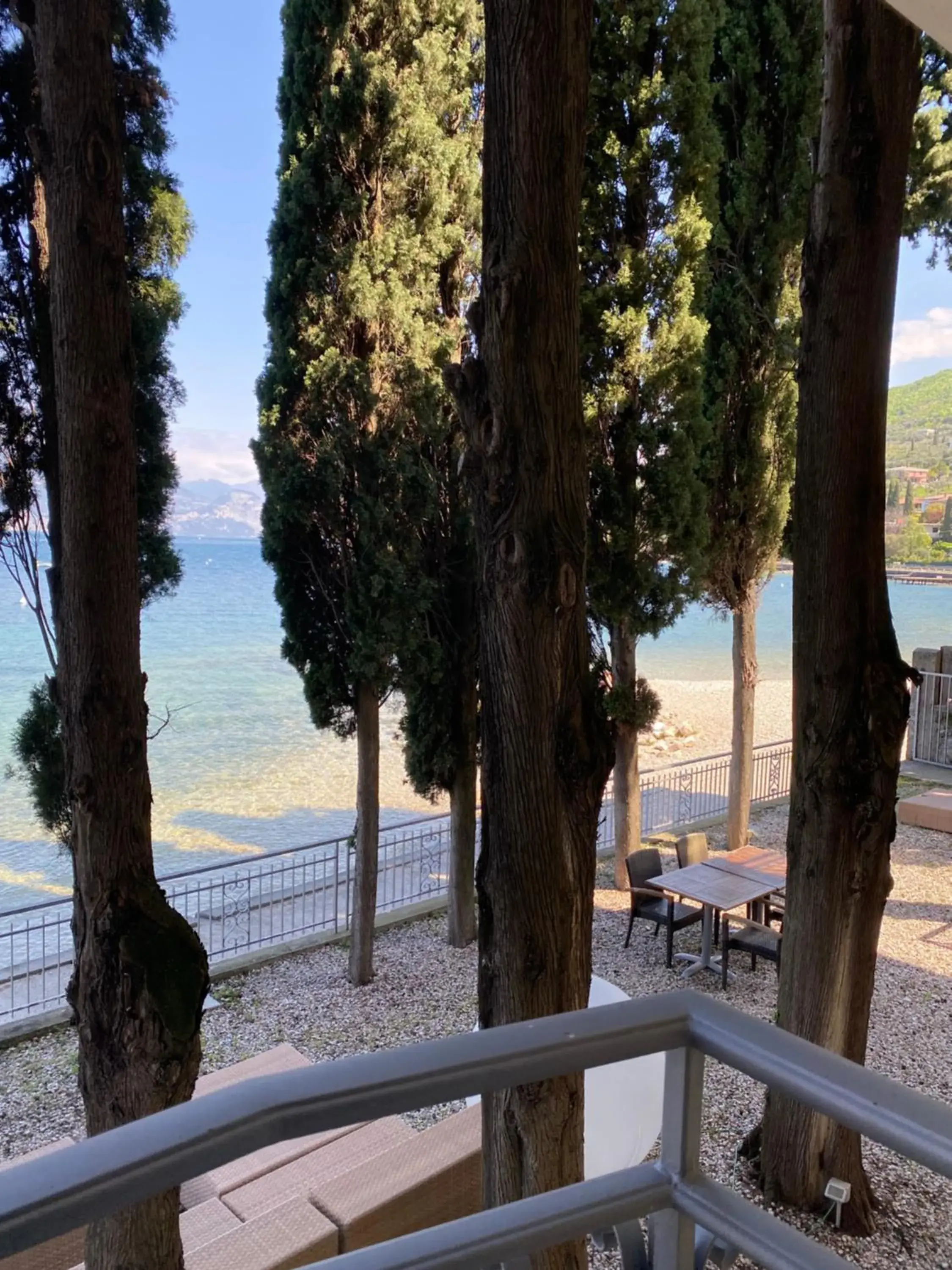 Lake view in Hotel Baia dei Pini