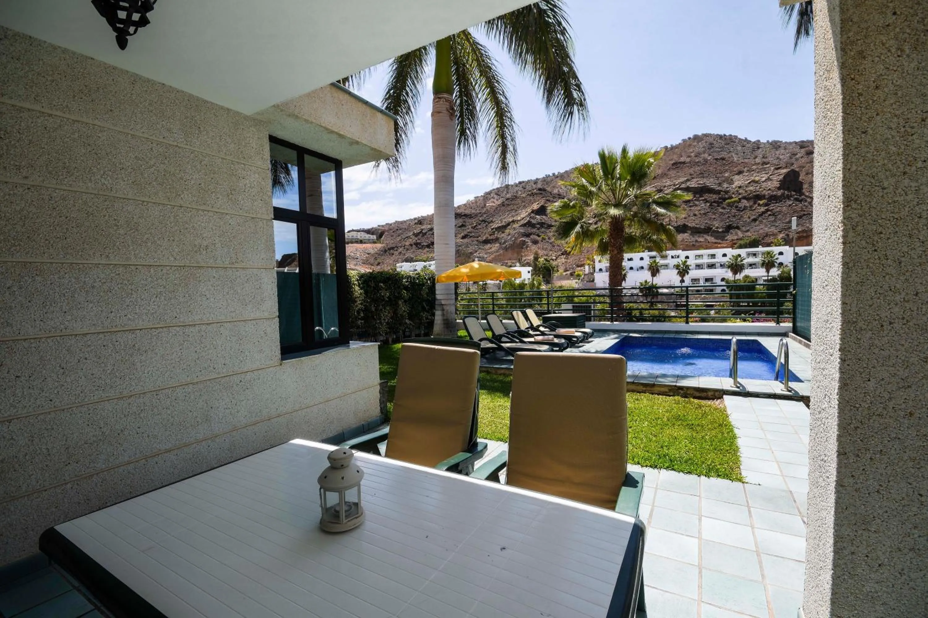 Sunshine Beach Villas