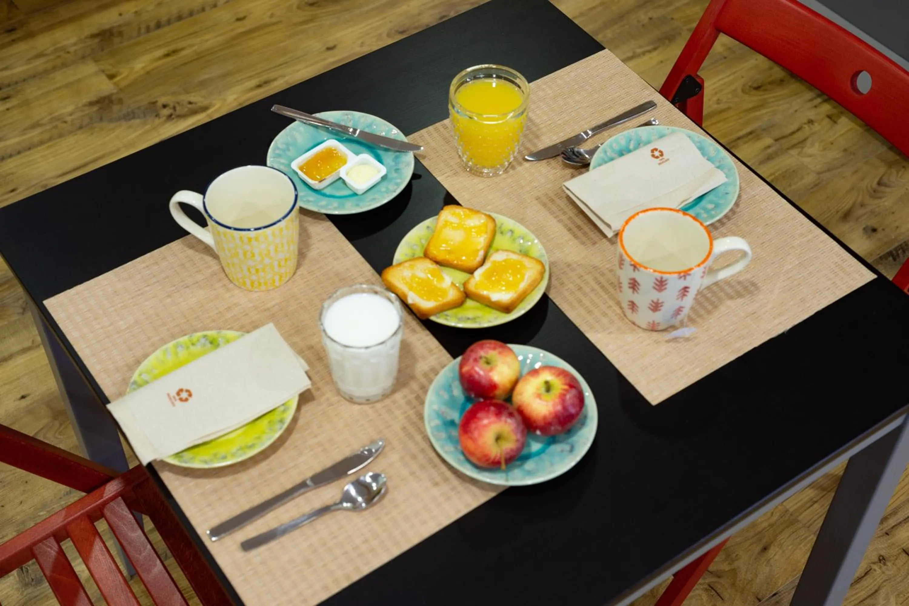 Dining area in Hostel Bulwark