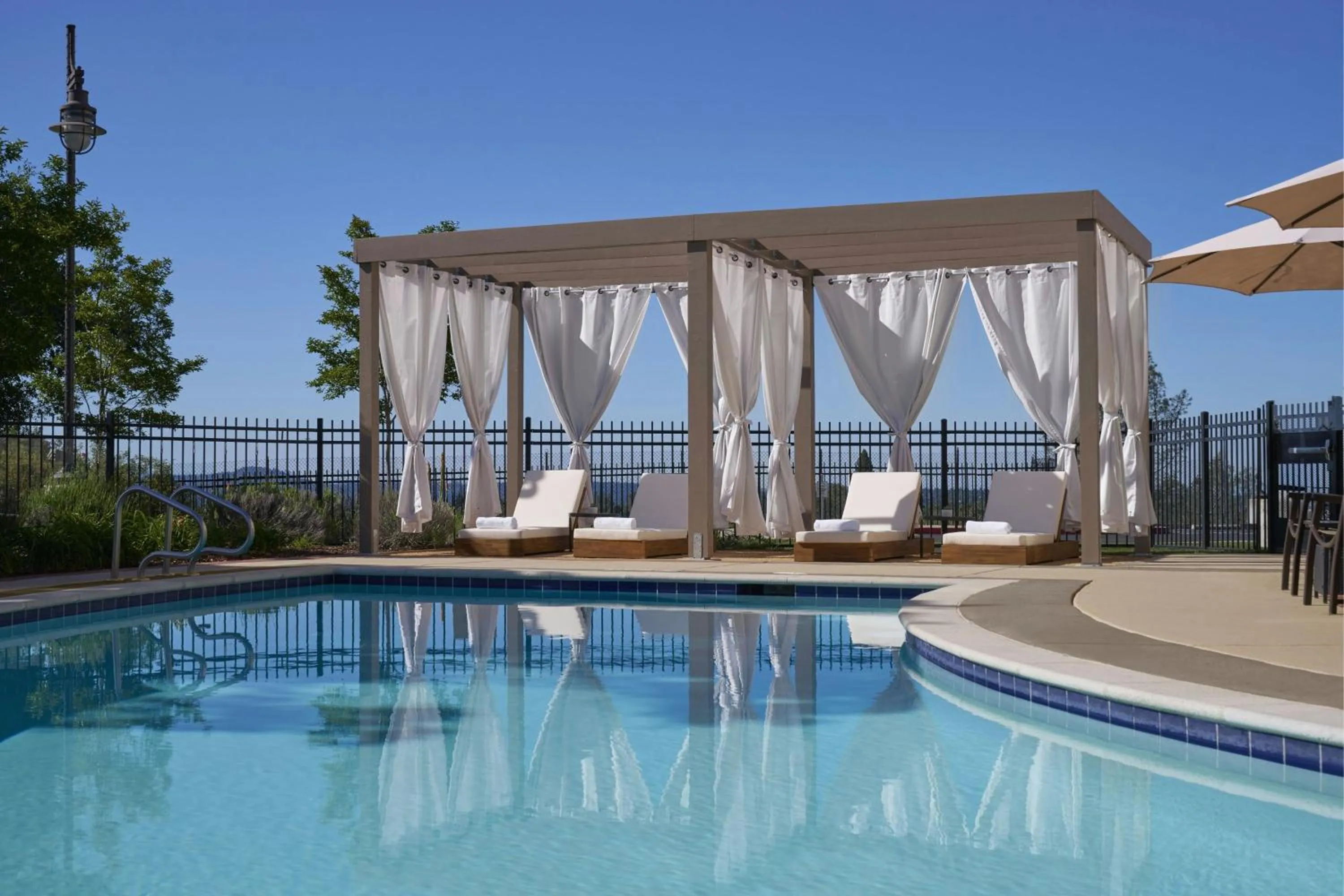 Swimming pool in Hotel Vista Sierra