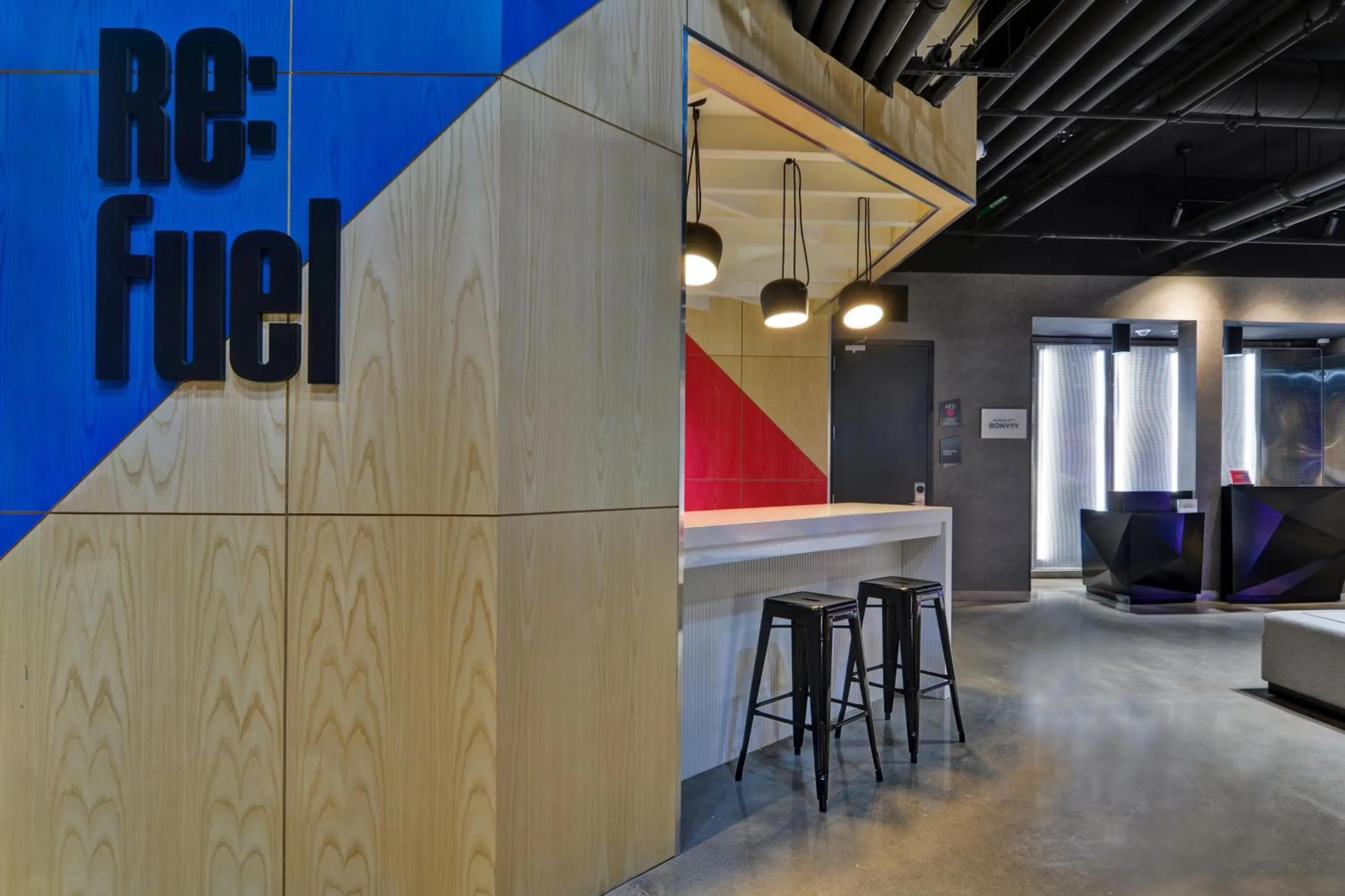 Restaurant/places to eat in Aloft Secaucus Meadowlands