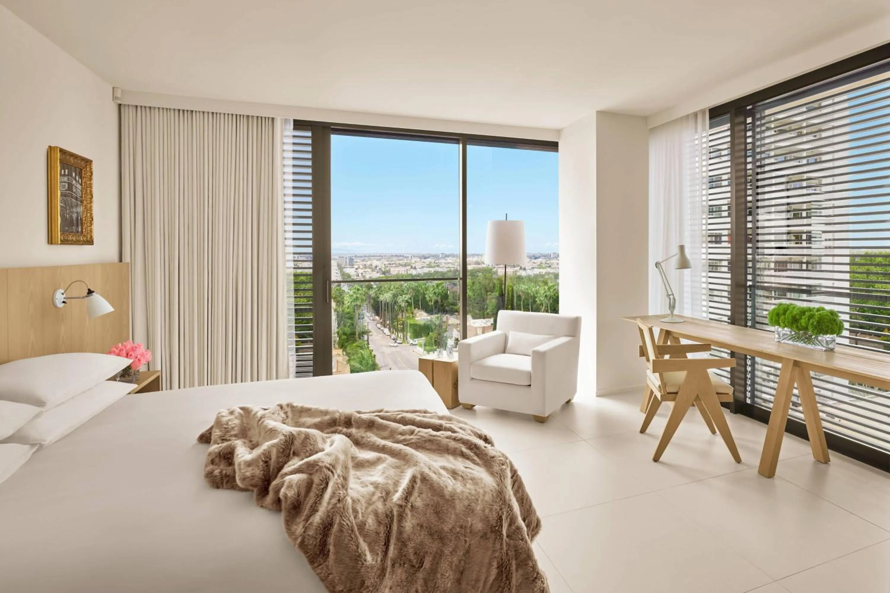 Photo of the whole room, Bed in The West Hollywood EDITION