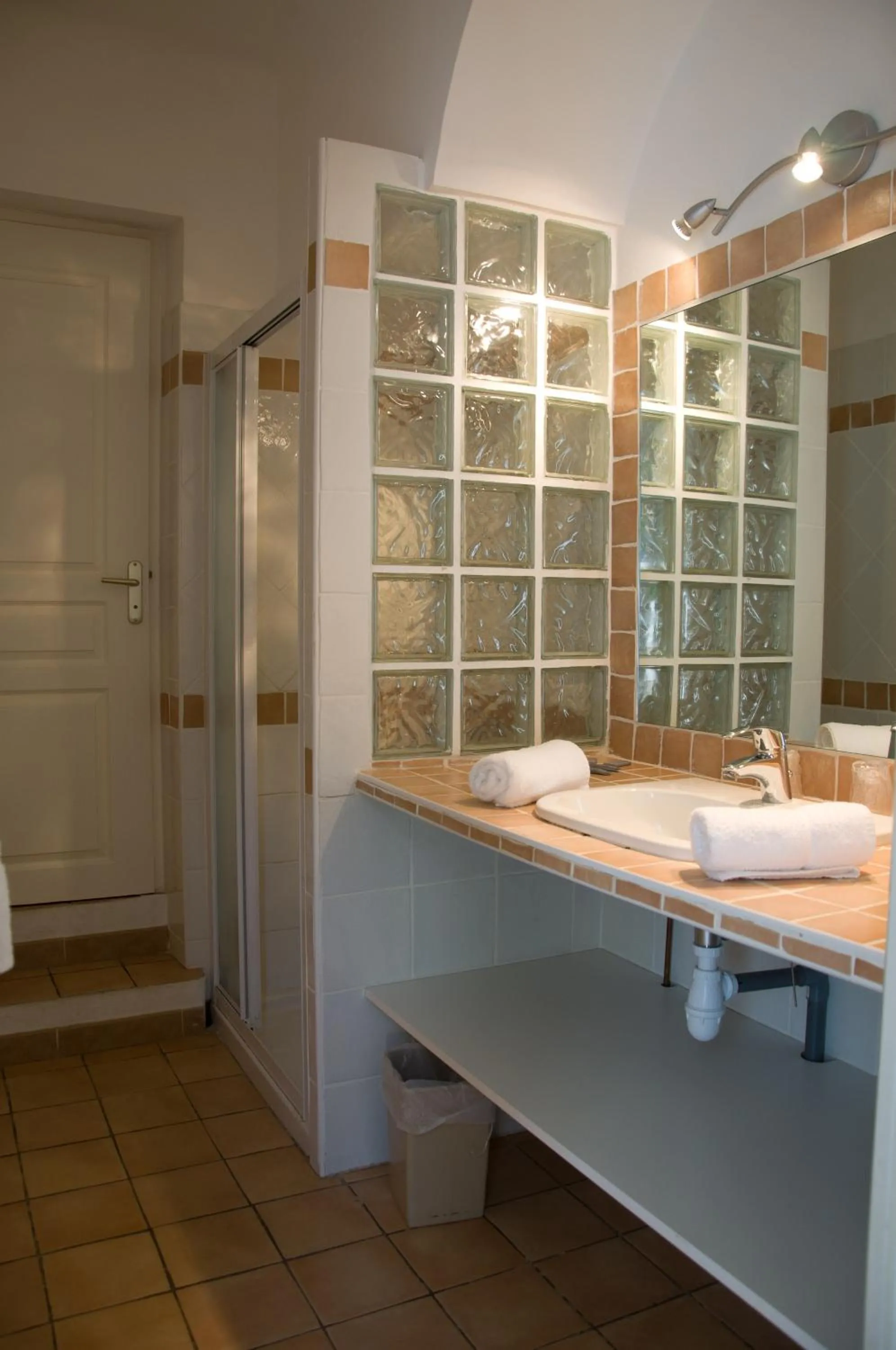Shower in Hotel de la Plage