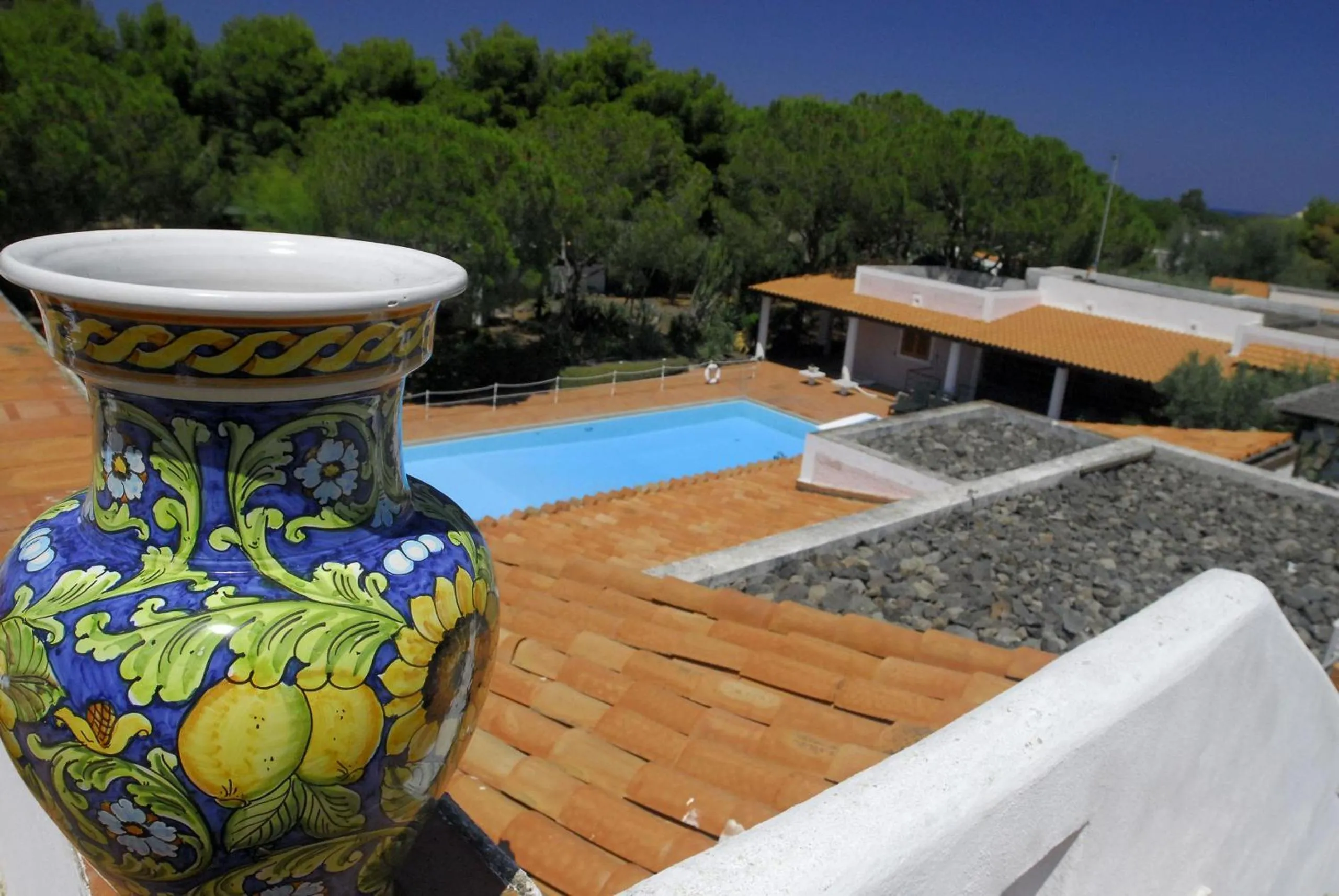 Pool view in Villa Saracina