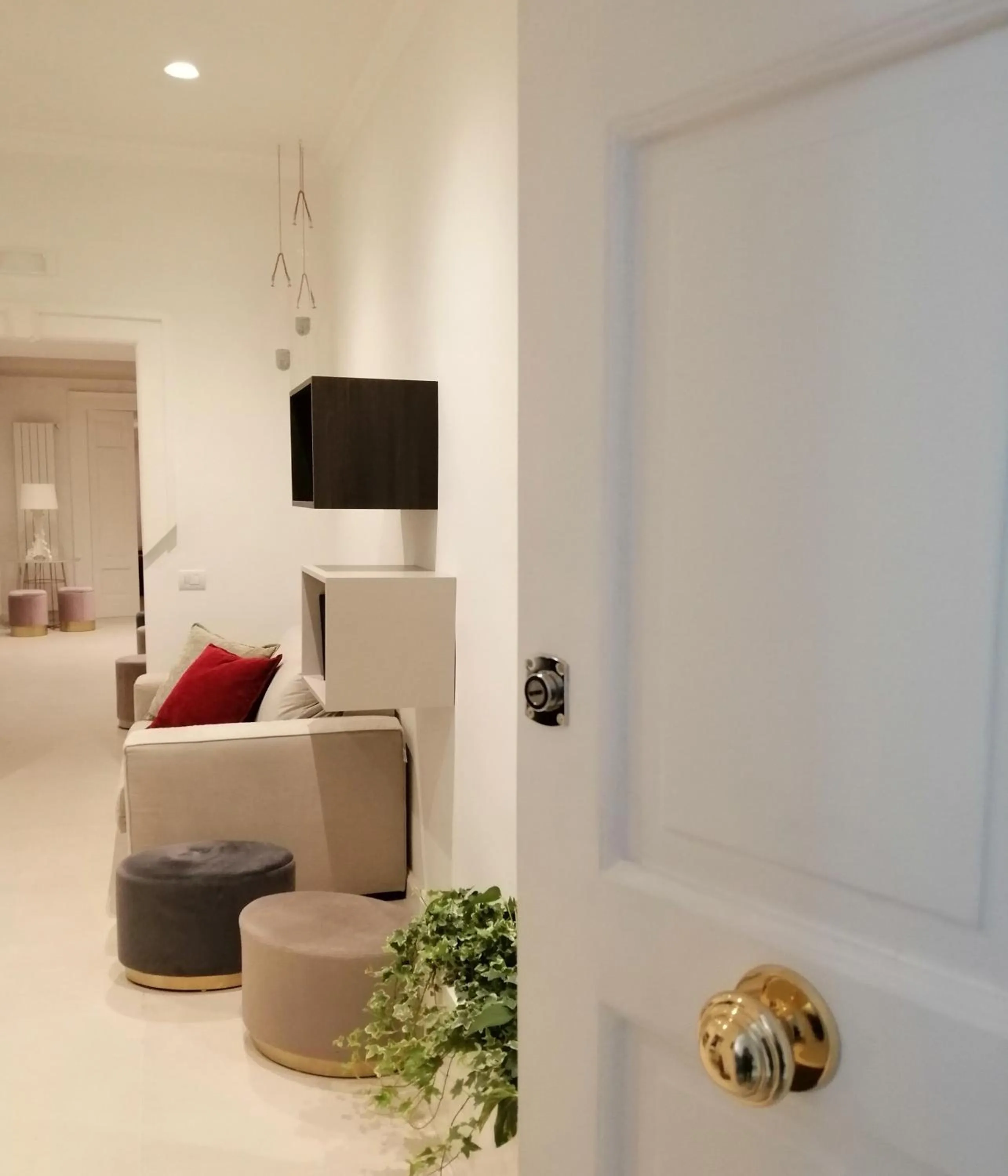 Living room in BARI 102