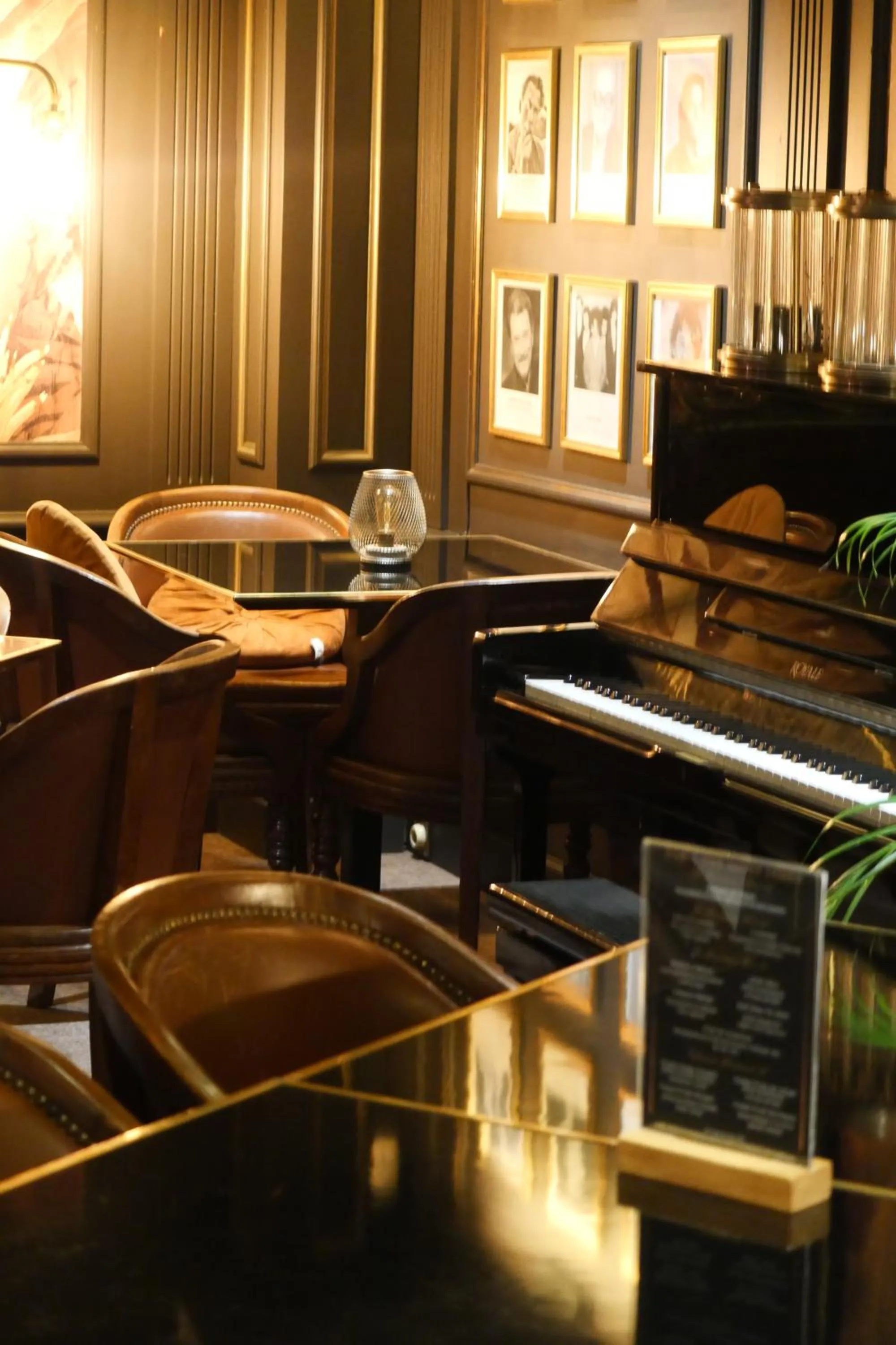 Lounge or bar in Hôtel Carlton Lille