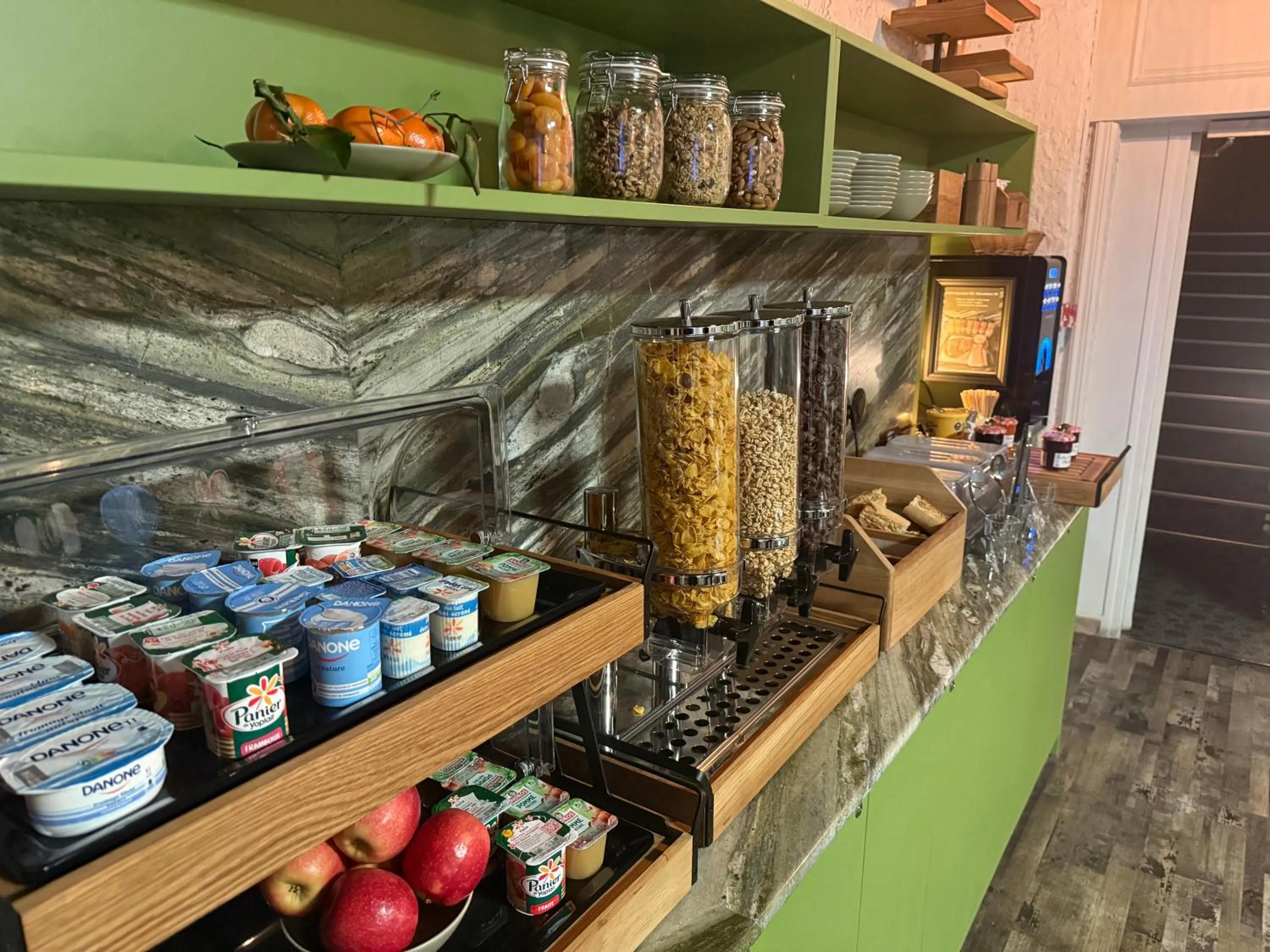 Breakfast in Hotel de Berne