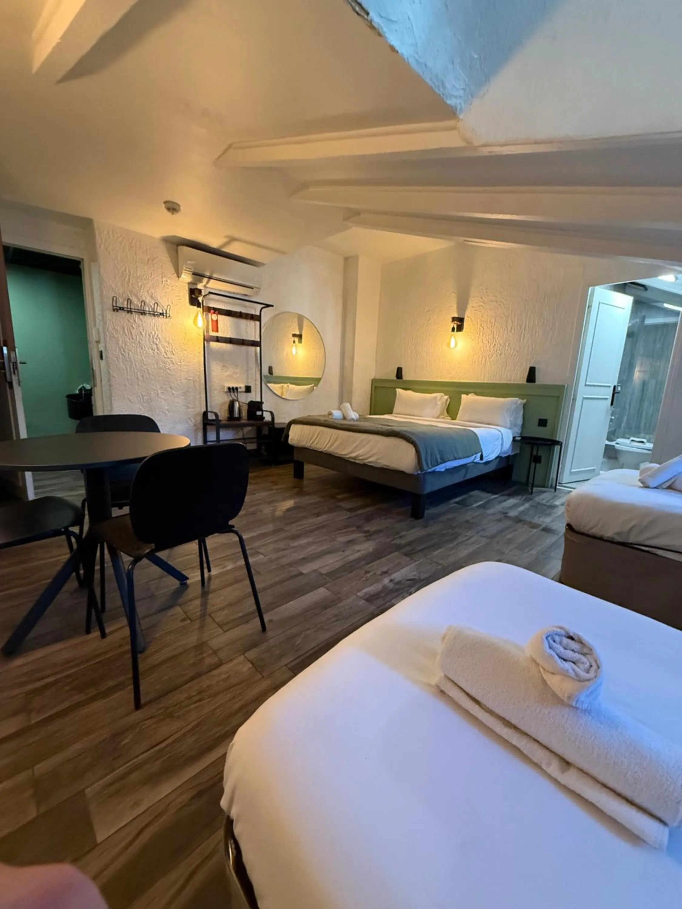 Bed in Hotel de Berne