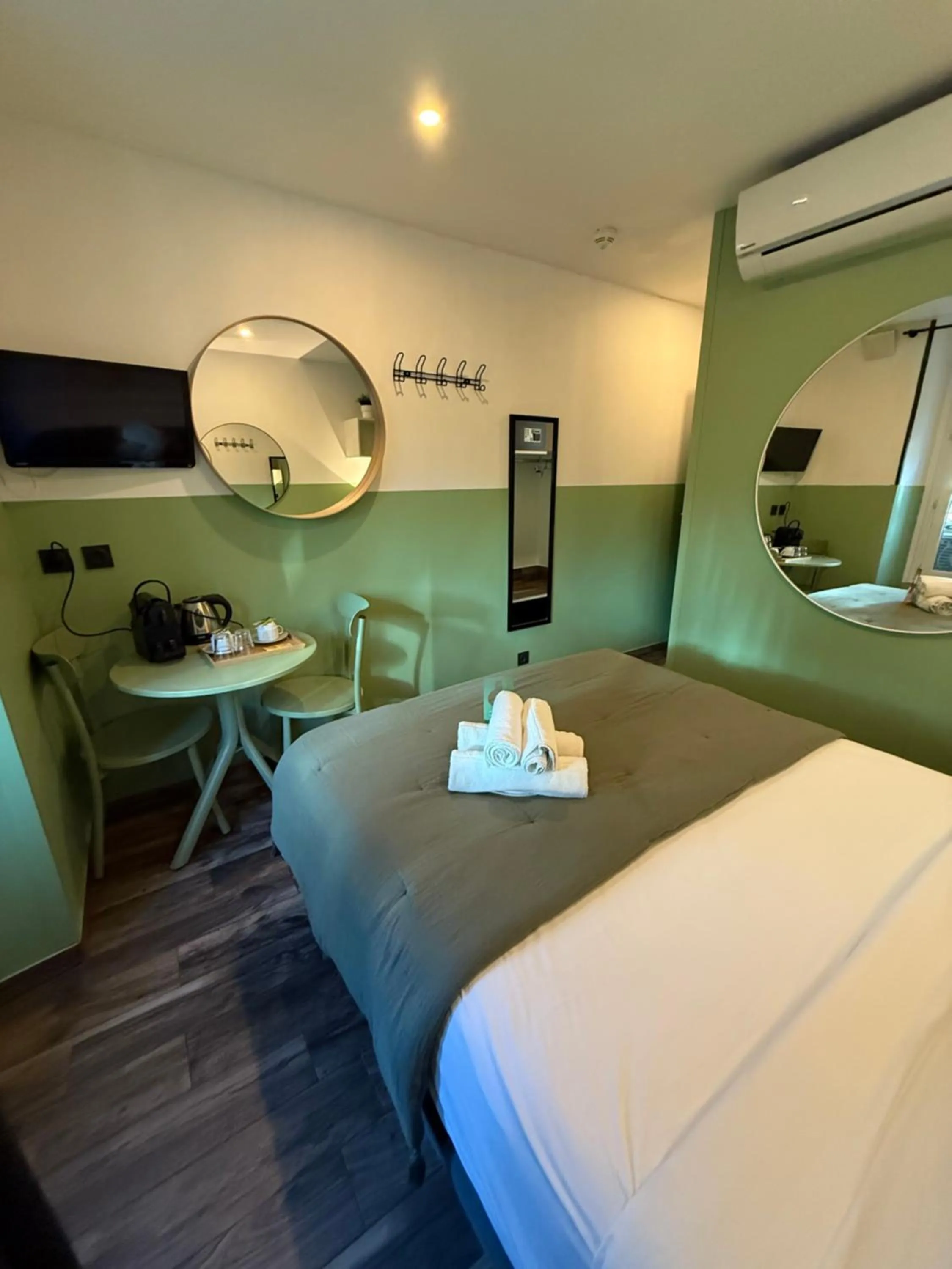 Bed in Hotel de Berne