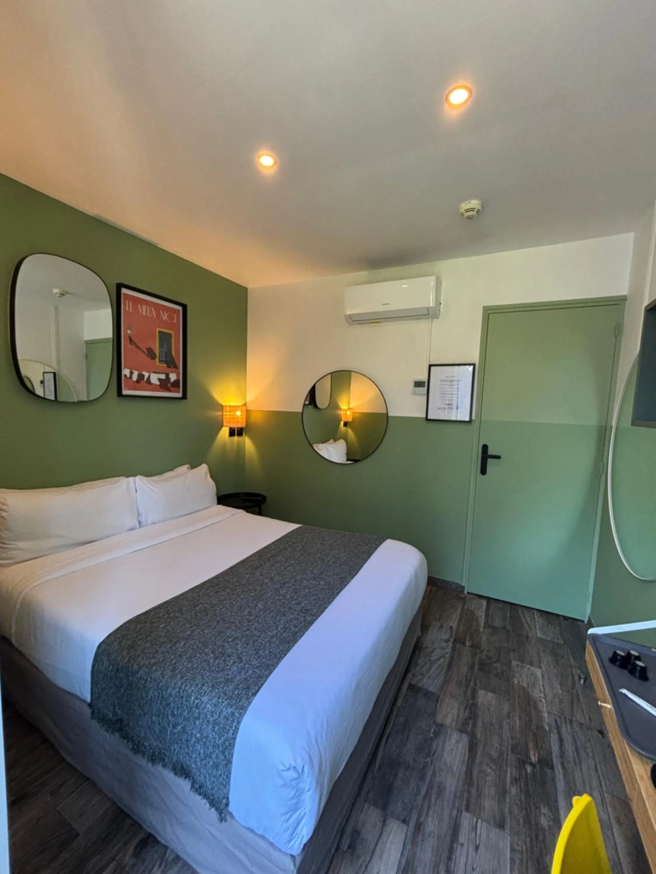 Bed in Hotel de Berne