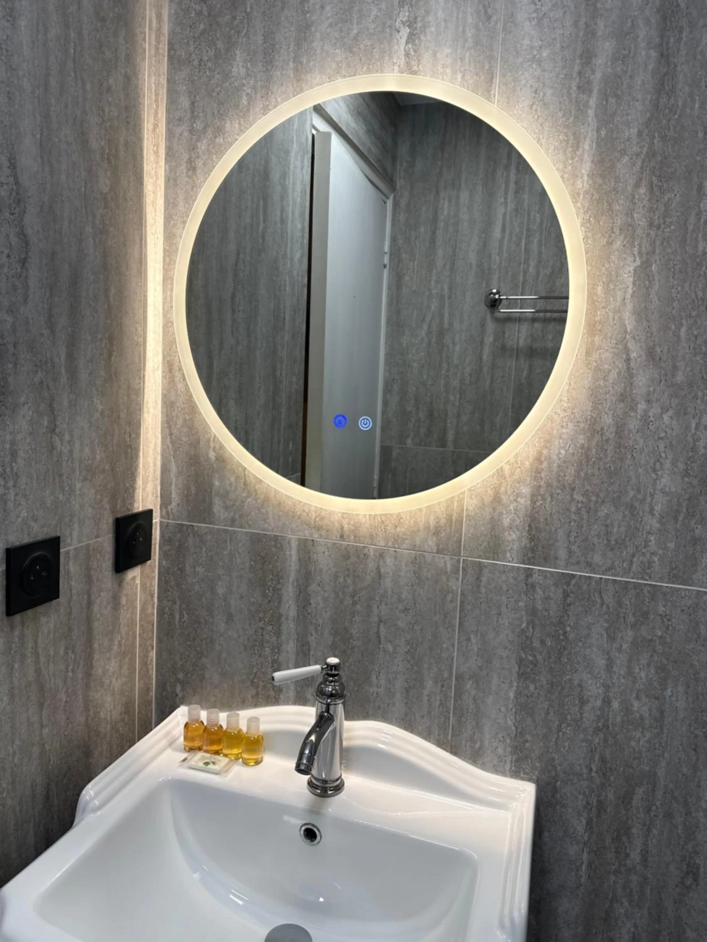 Bathroom in Hotel de Berne