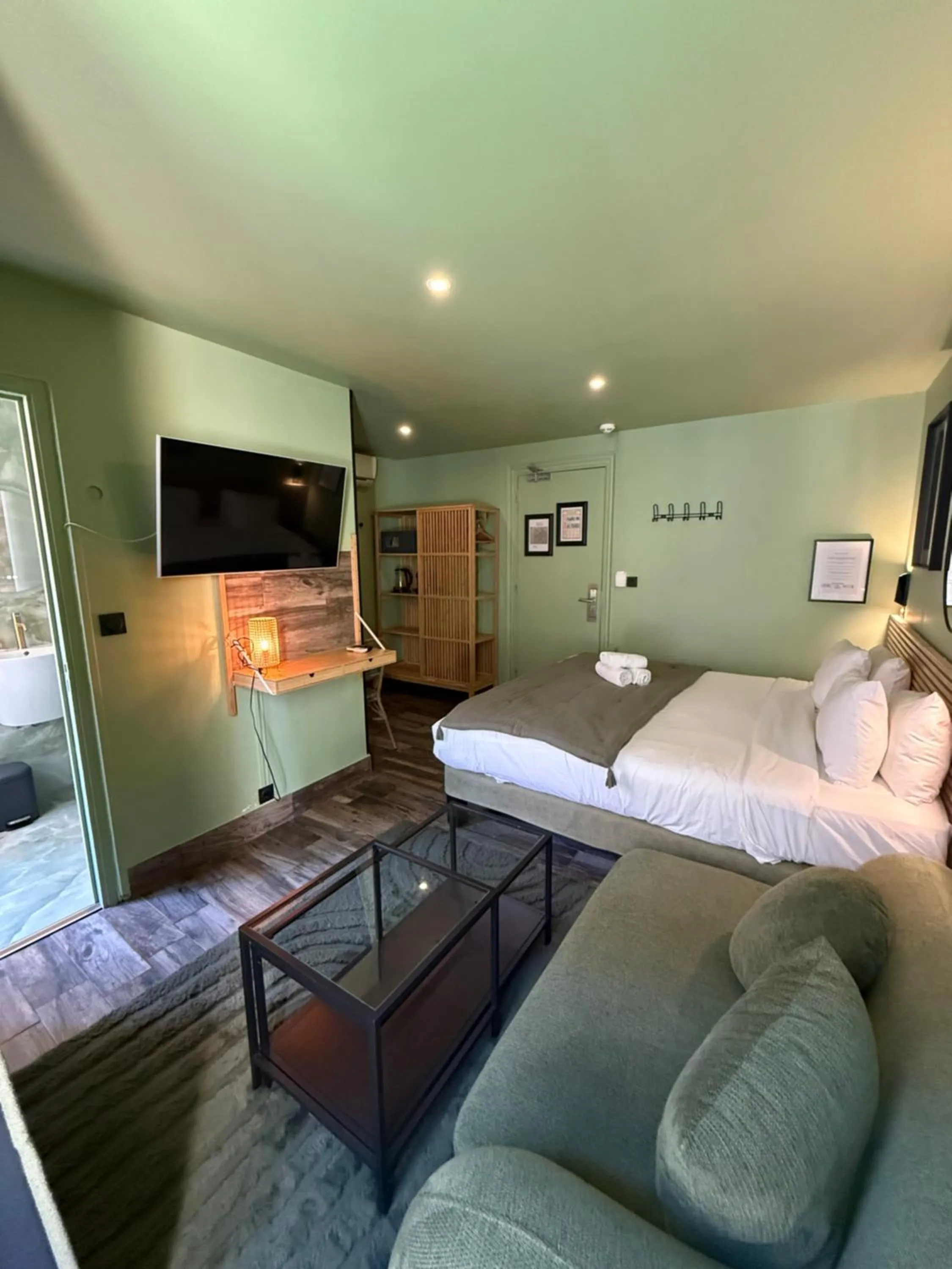 Bed in Hotel de Berne