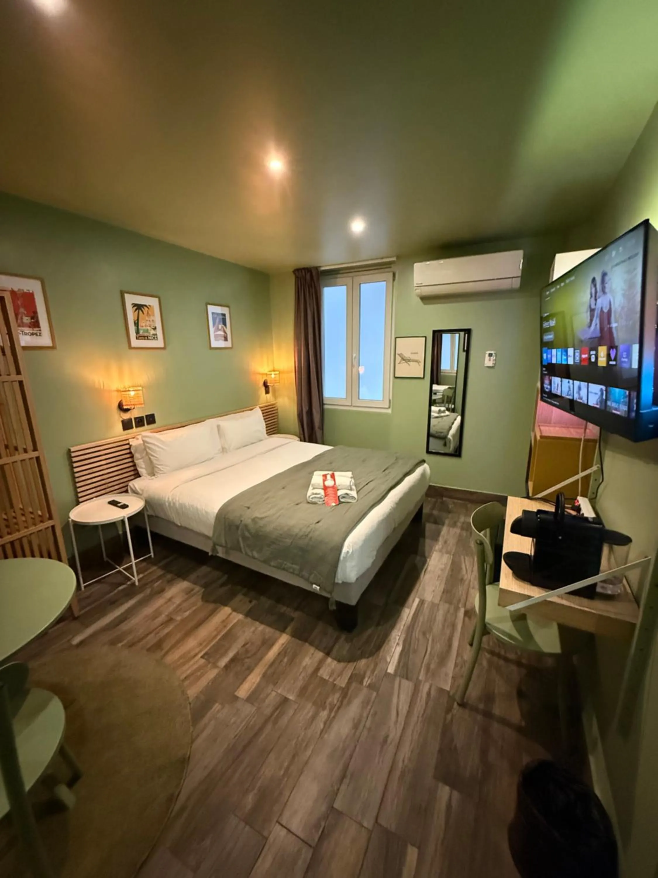 Bedroom, Bed in Hotel de Berne