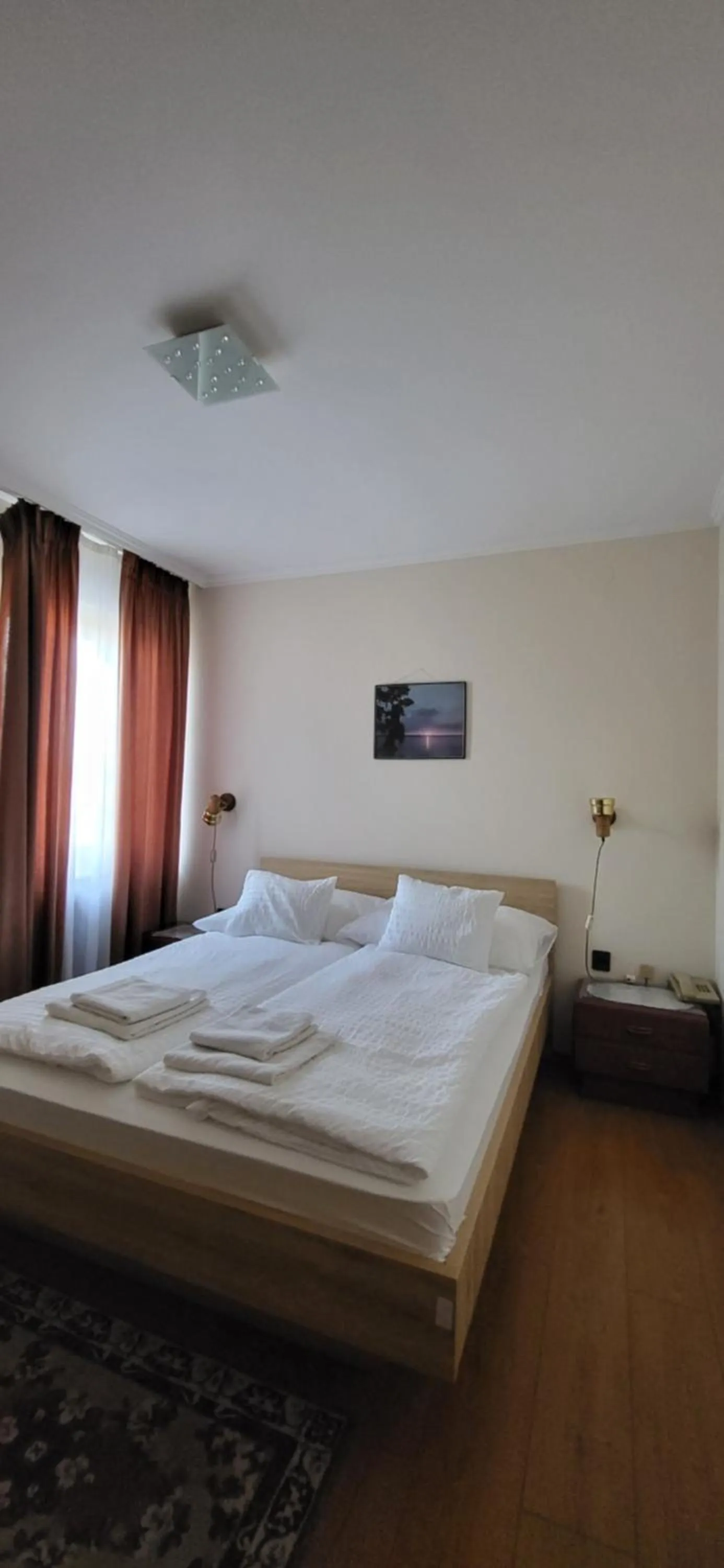 Bed in Hotel Orchidea