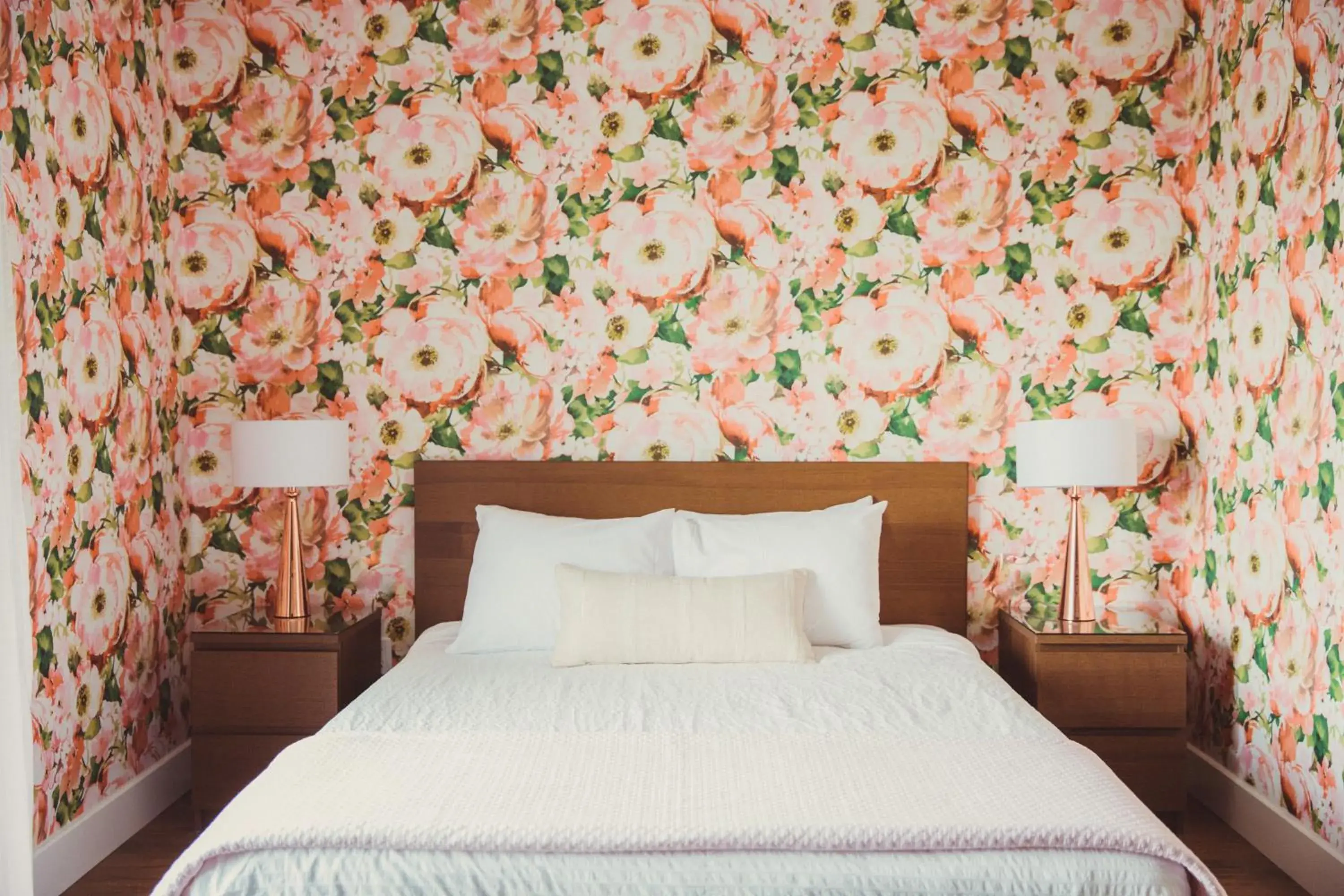 Superior Queen Room in The June Motel, Prince Edward County Superior Queen Room in The June Motel, Prince Edward County