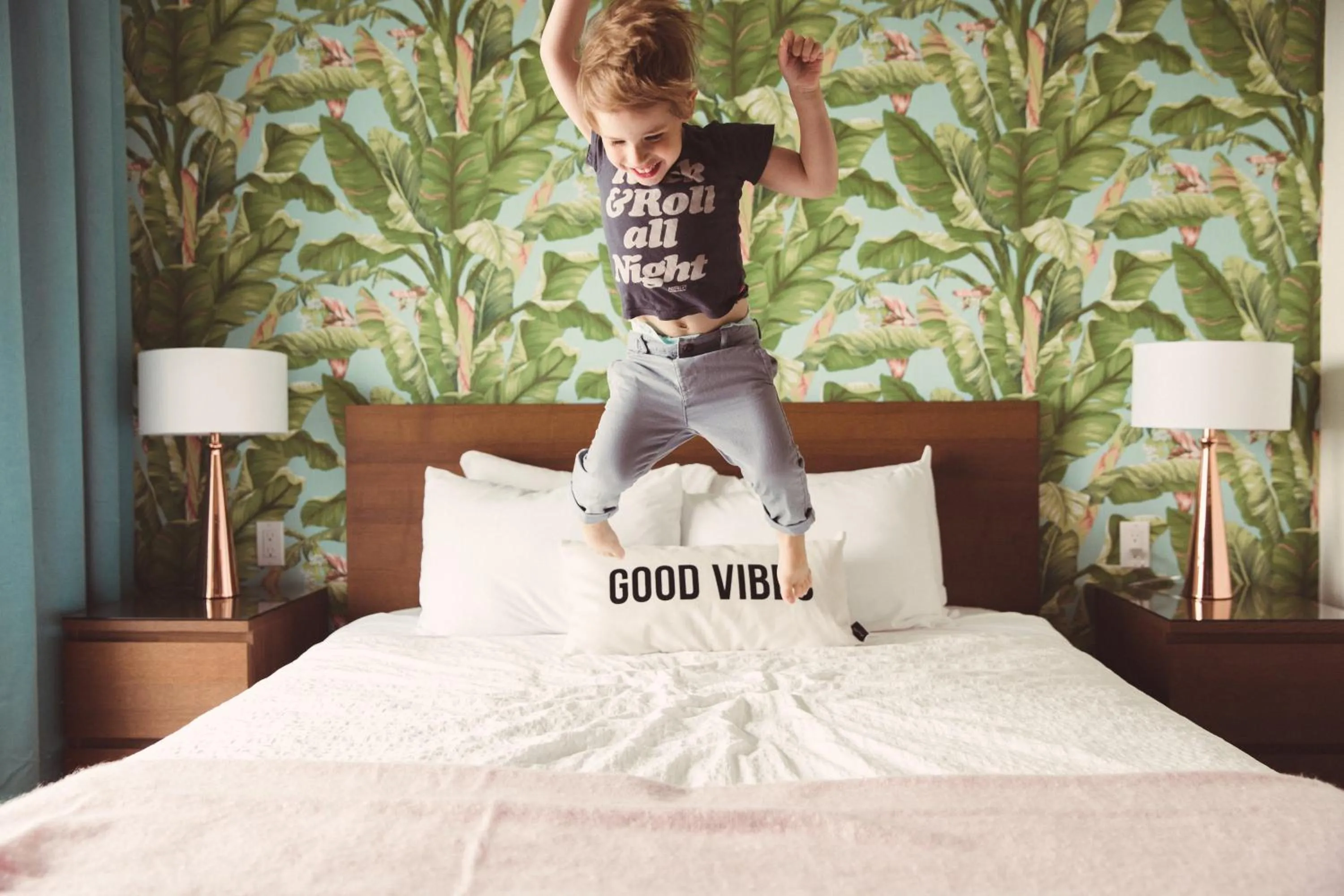 Bedroom, Bed in The June Motel, Prince Edward County