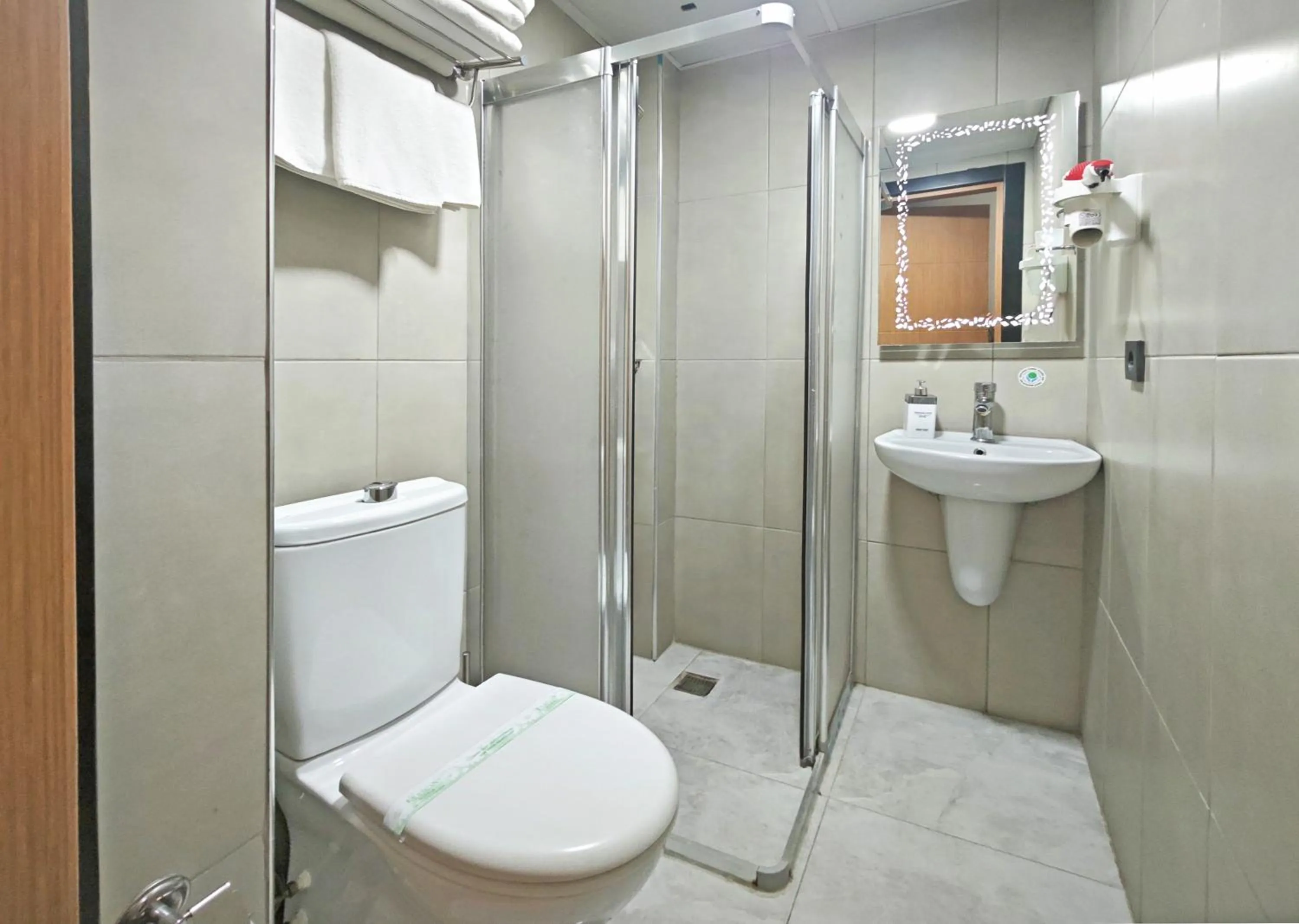 Bathroom in Vizyon Hotel - Old City