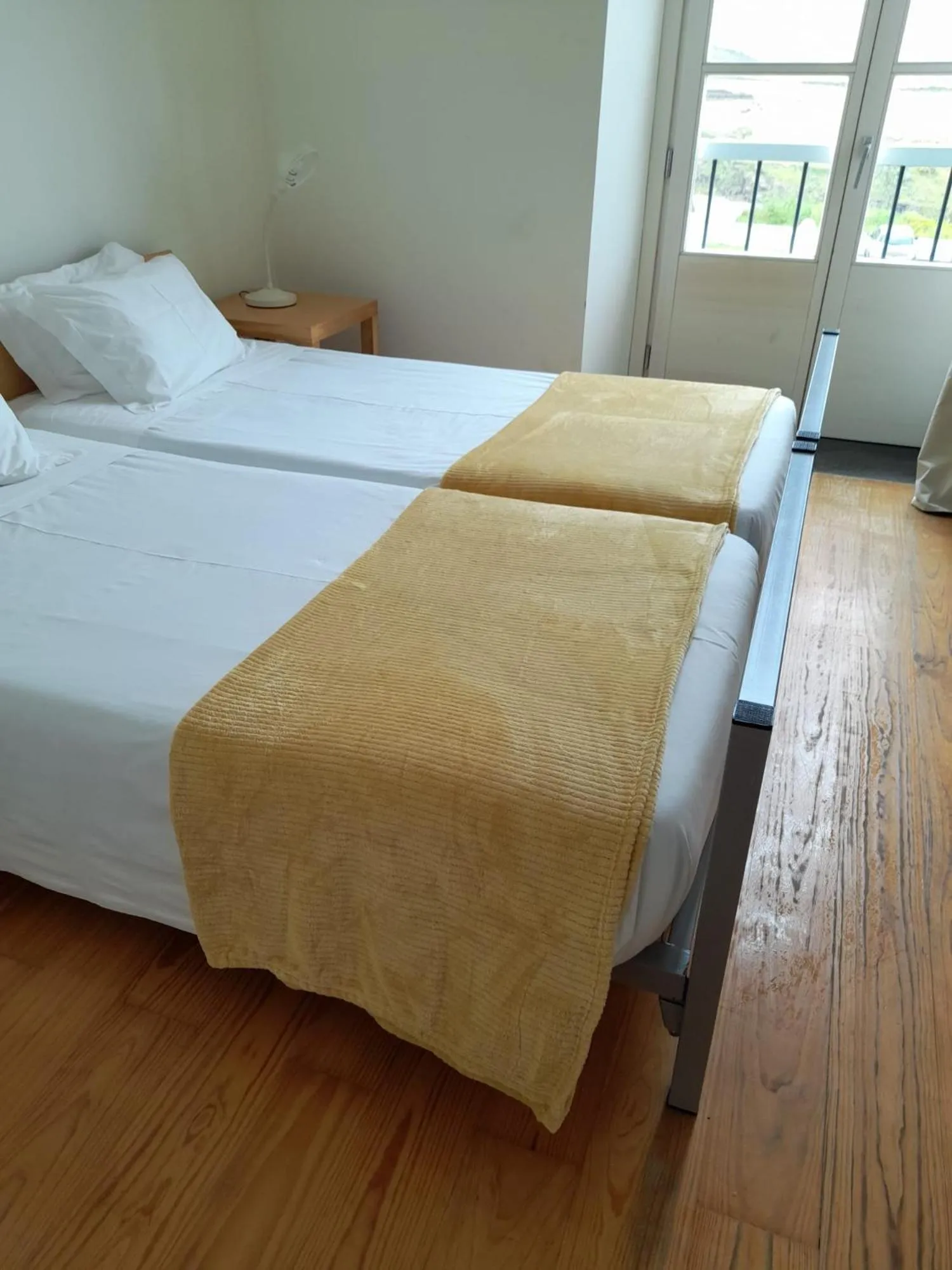 Bed in Azores Youth Hostels - Santa Maria