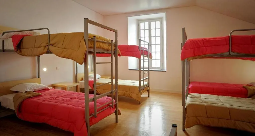 Bed in Azores Youth Hostels - Santa Maria