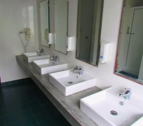 Toilet in Azores Youth Hostels - Pico