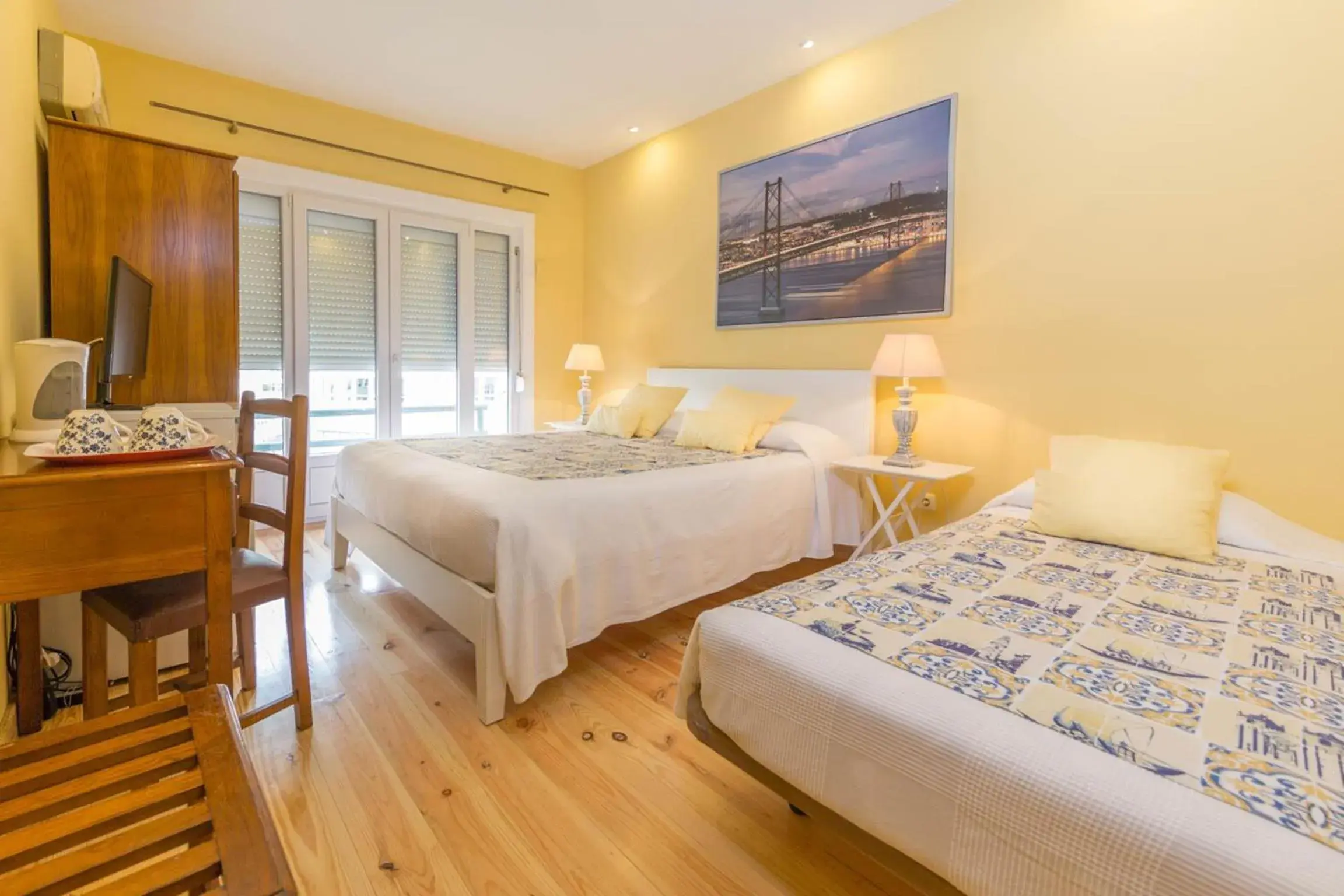 Shower, Bed in Casa Belmonte Shower, Bed in Casa Belmonte