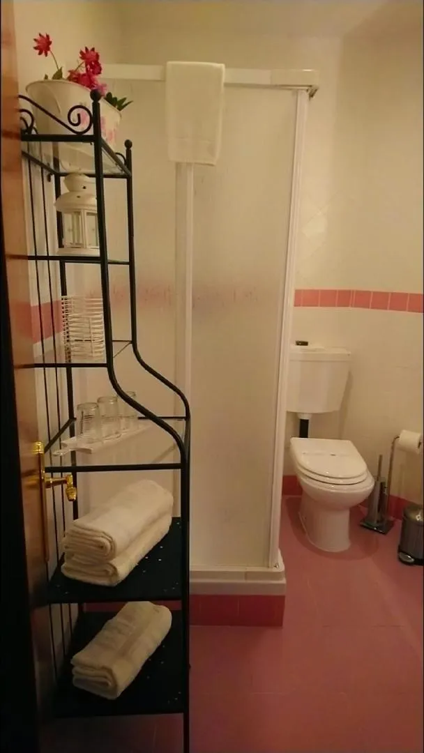 Shower in Casa Belmonte