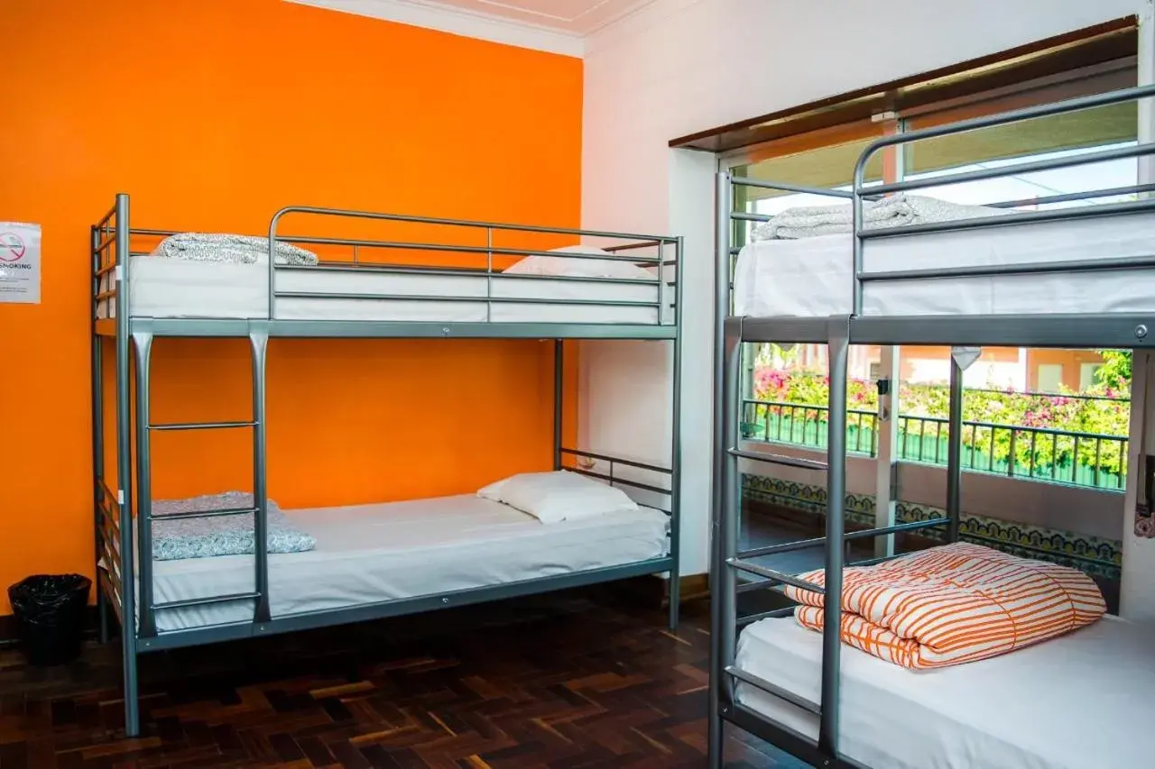 Bed in 6-Bed Dormitory Room in Carcavelos Surf Hostel and Surf Camp Bed in 6-Bed Dormitory Room in Carcavelos Surf Hostel and Surf Camp