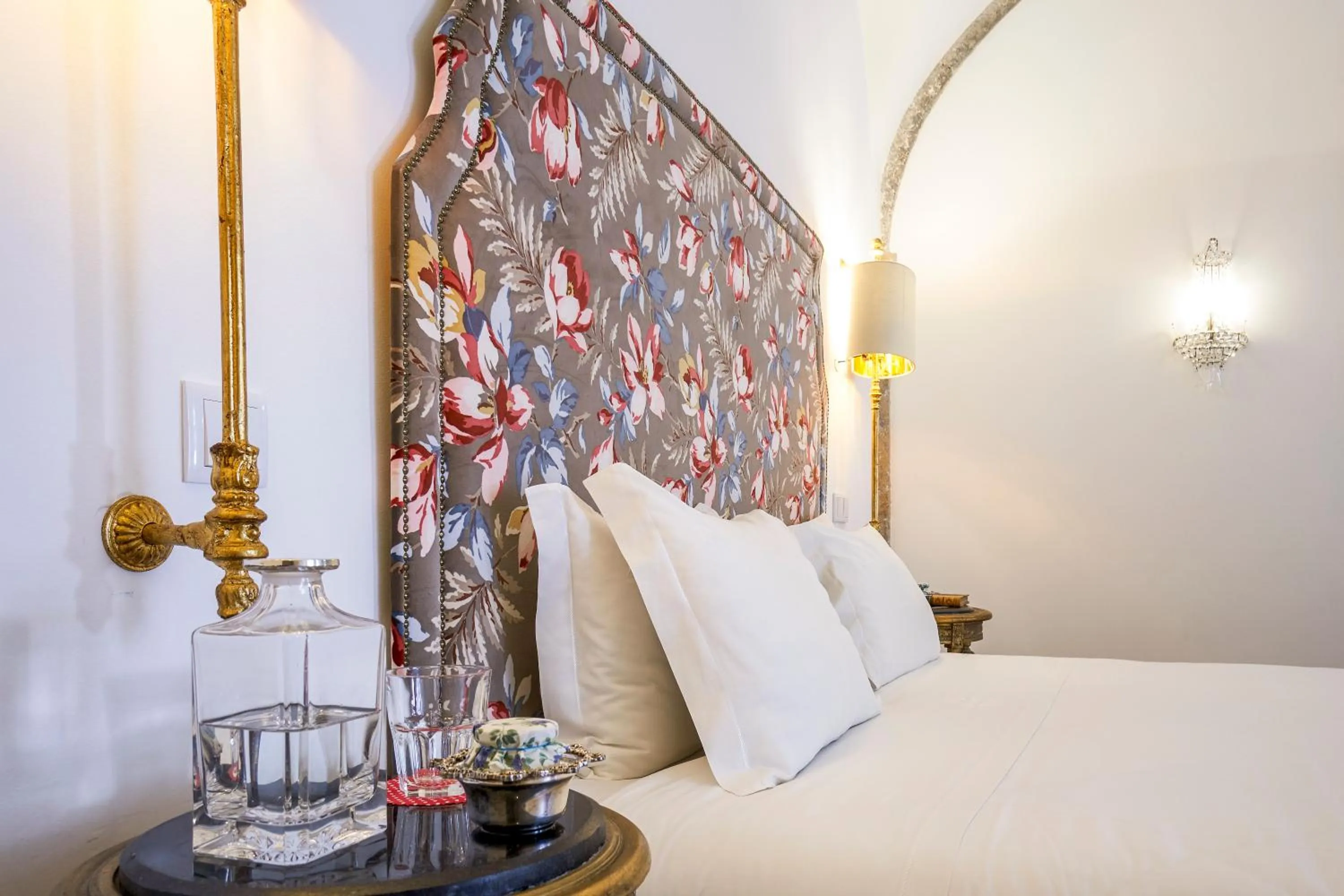 Bed in Residentas Apostolos