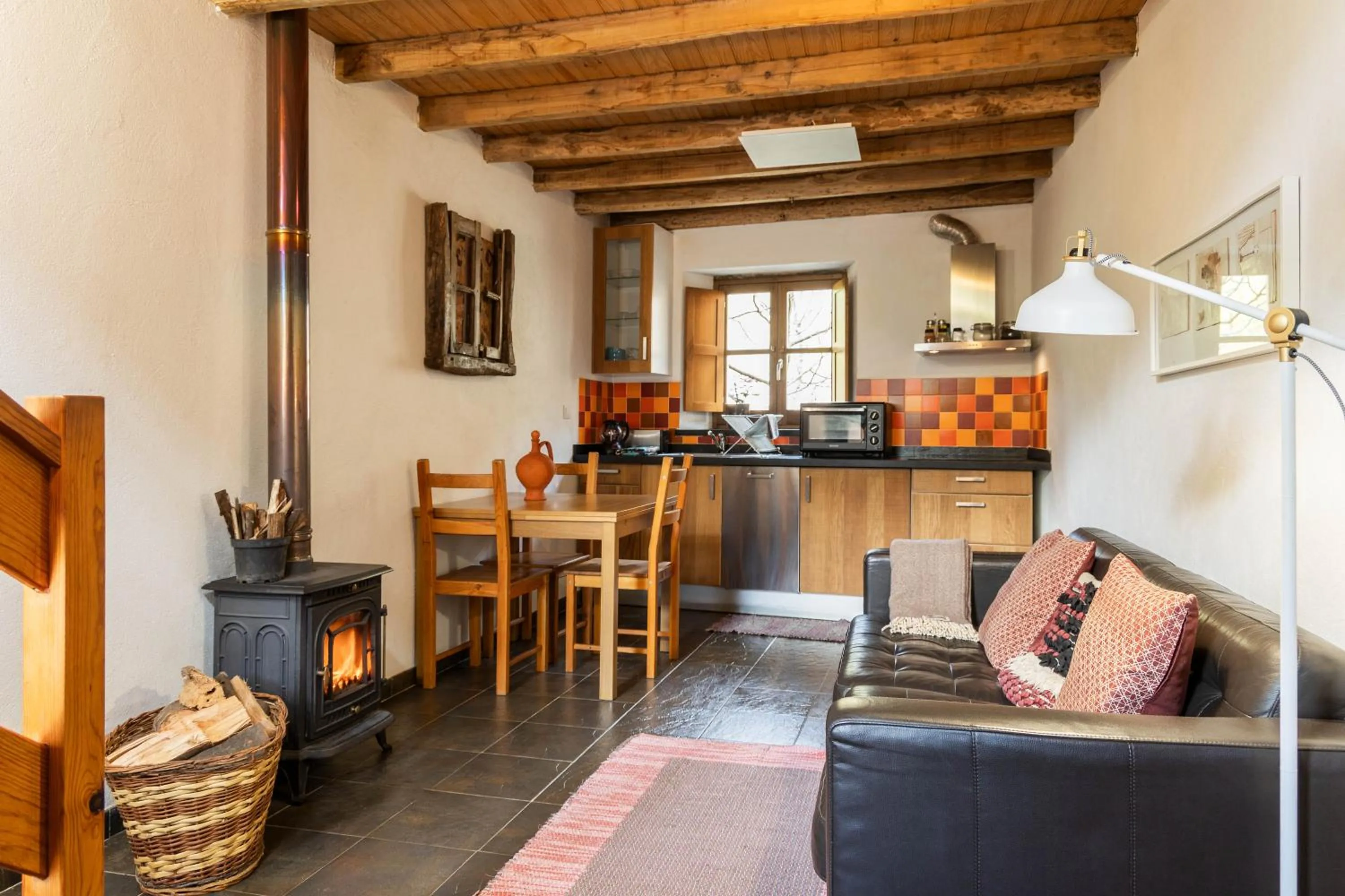 Dining area in Cerdeira - Home for Creativity