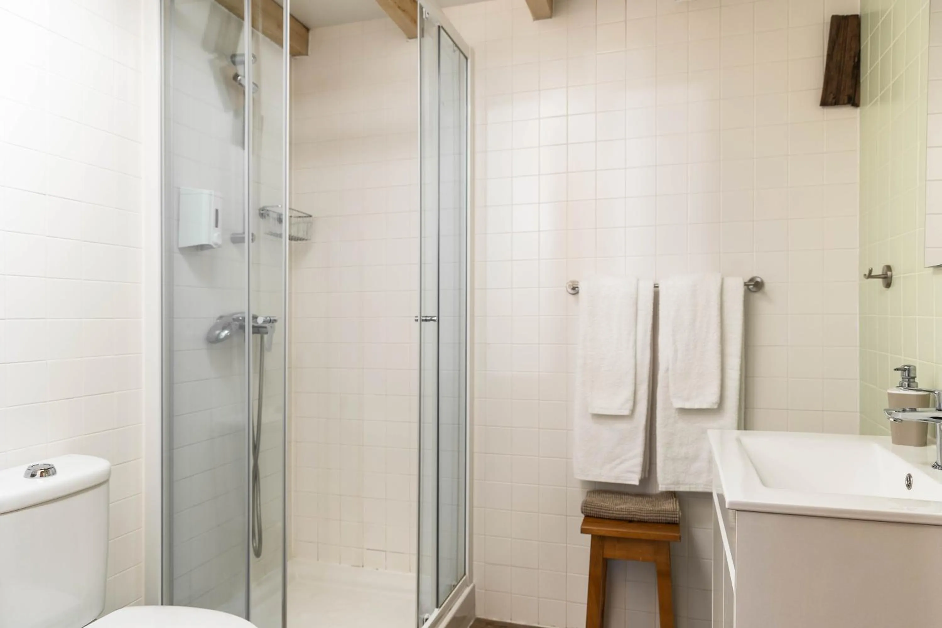 Bathroom in Cerdeira - Home for Creativity