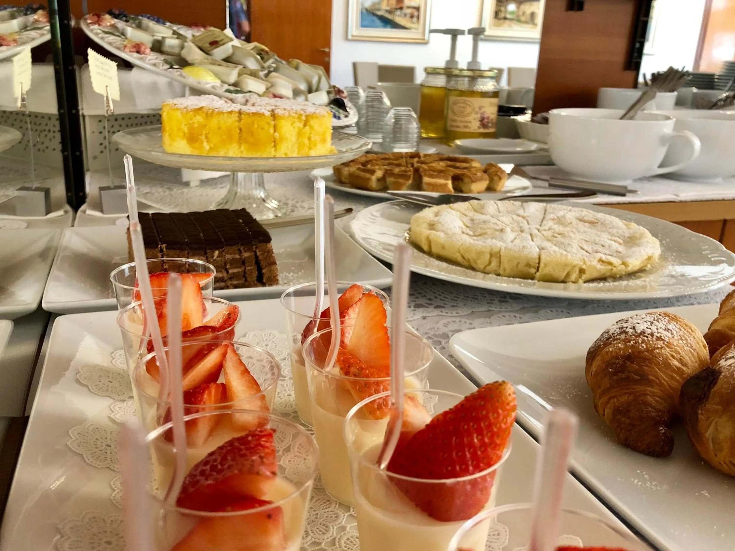 Buffet breakfast in Hotel Zanetti