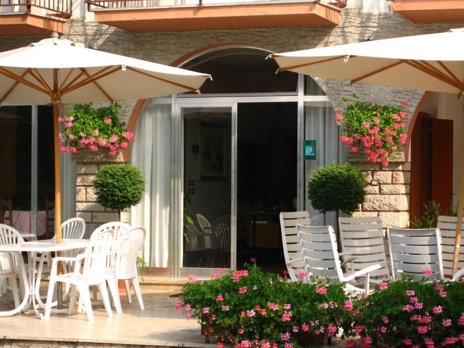 Facade/entrance in Hotel Zanetti