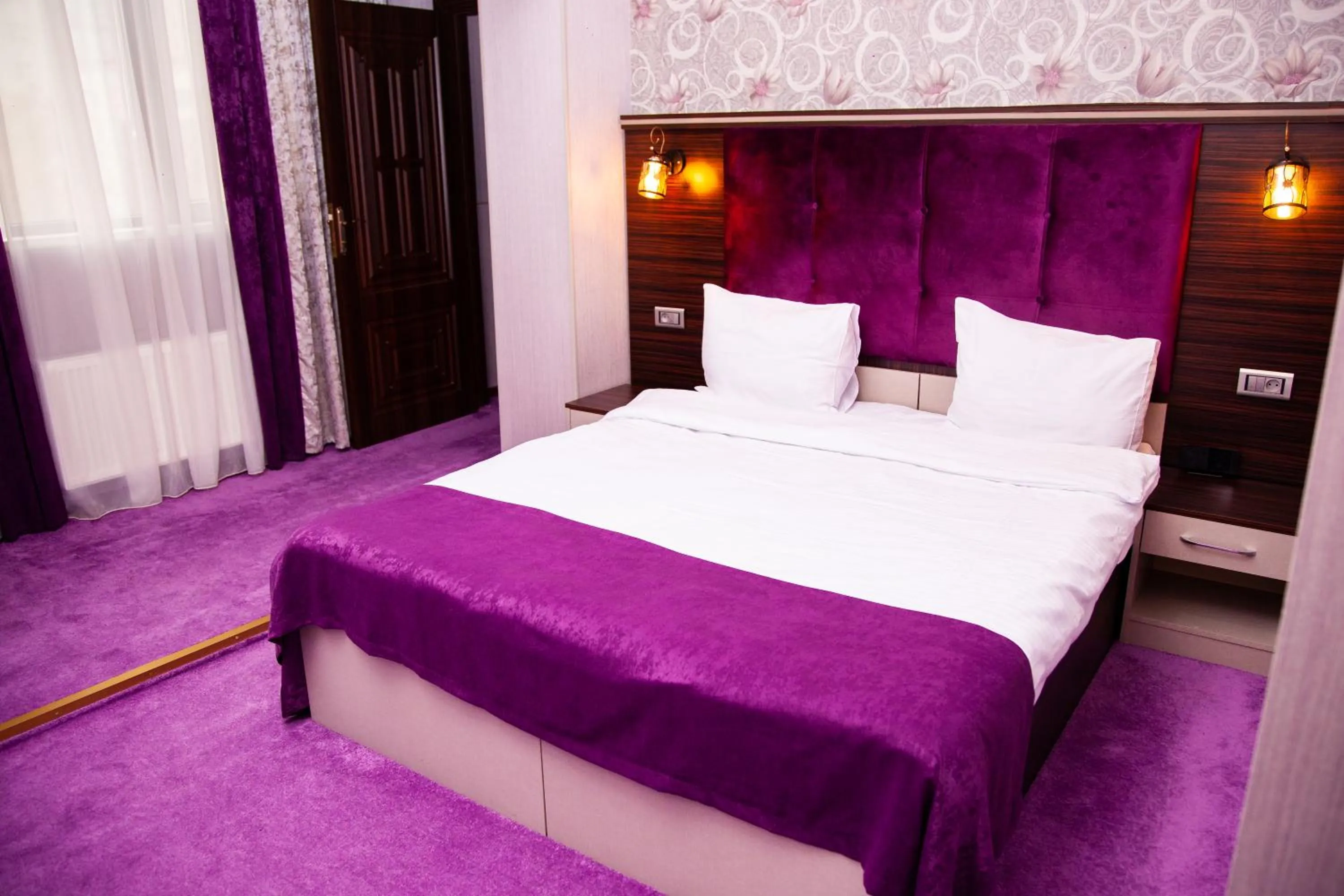 Bedroom, Bed in Mildom Hotel Baku