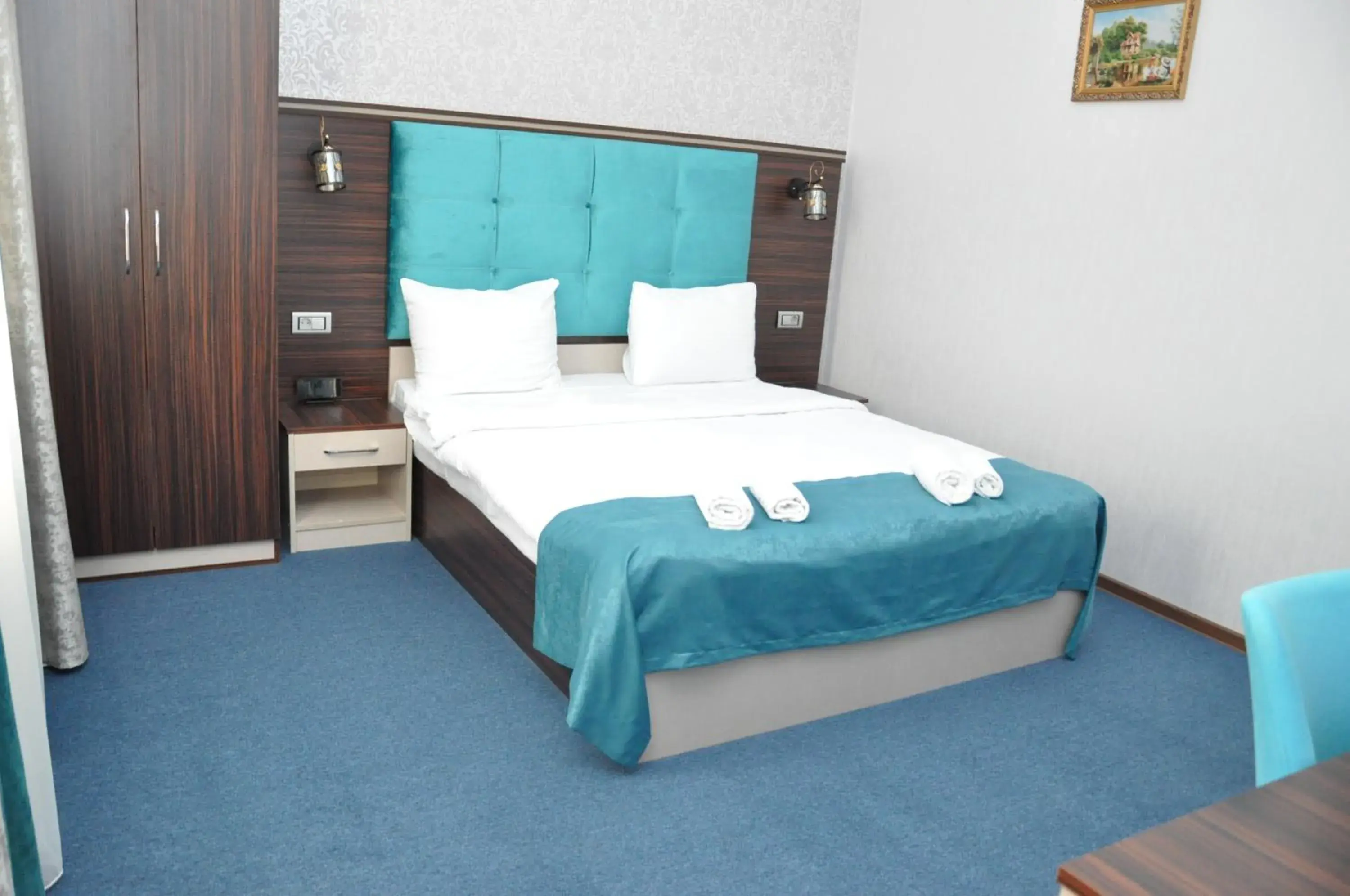 Photo of the whole room, Bed in Mildom Hotel Baku Photo of the whole room, Bed in Mildom Hotel Baku