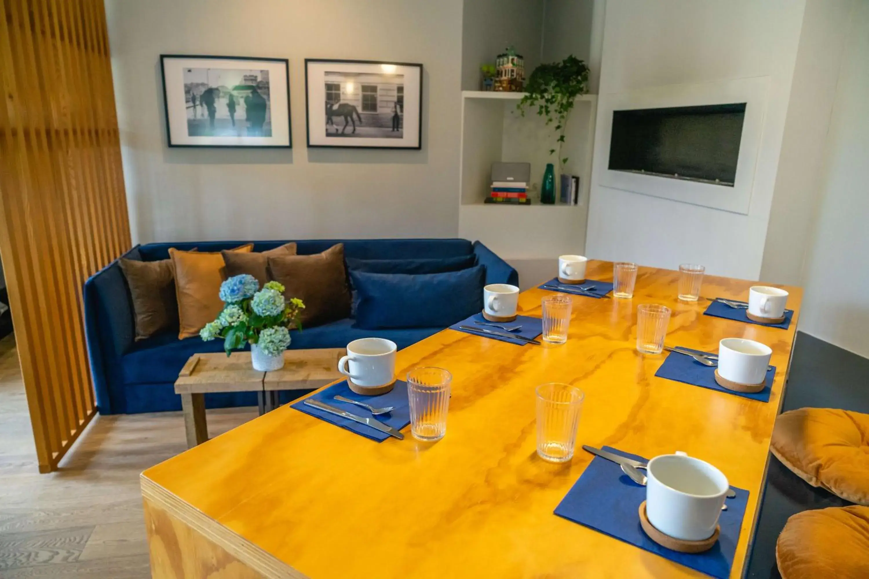 Breakfast in Best Western Bridge Hotel Lyon East Breakfast in Best Western Bridge Hotel Lyon East