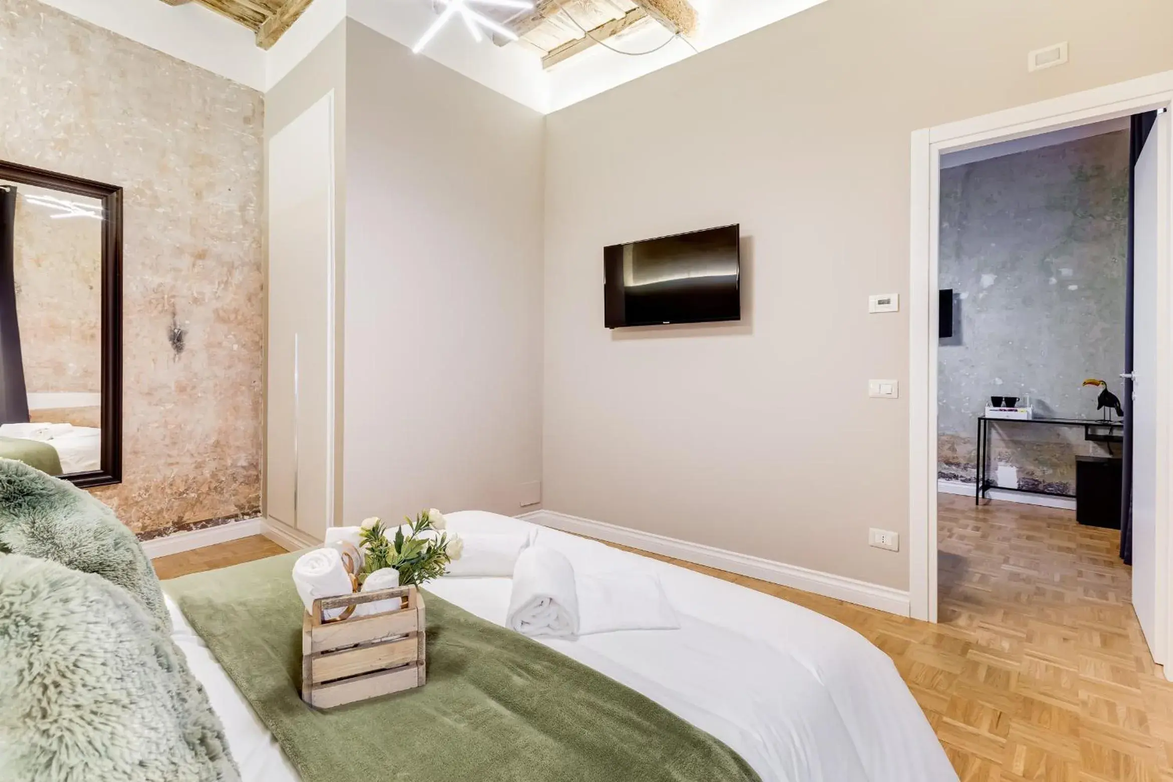 Photo of the whole room, Bed in Tankara Suite Photo of the whole room, Bed in Tankara Suite