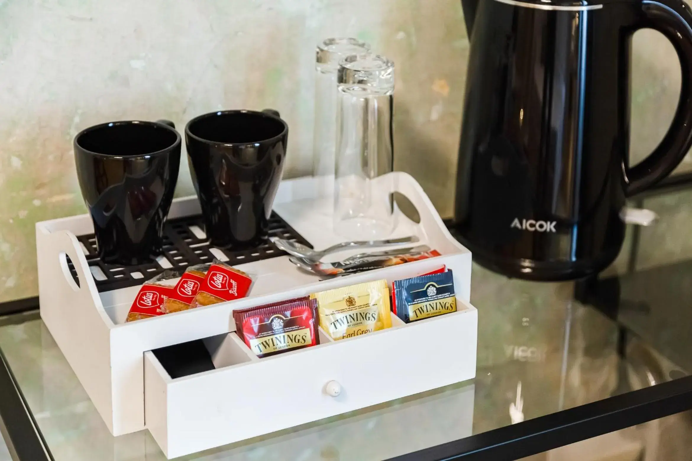 Coffee/tea facilities in Tankara Suite Coffee/tea facilities in Tankara Suite