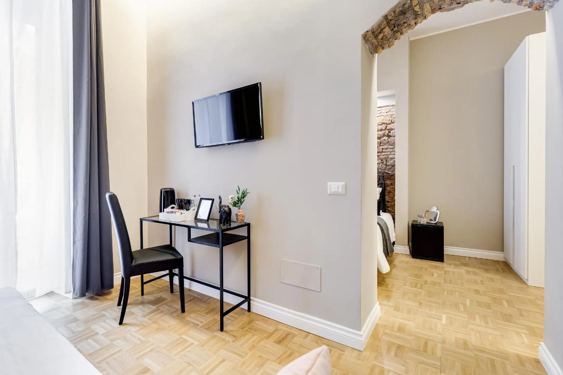 TV and multimedia, Bed in Tankara Suite