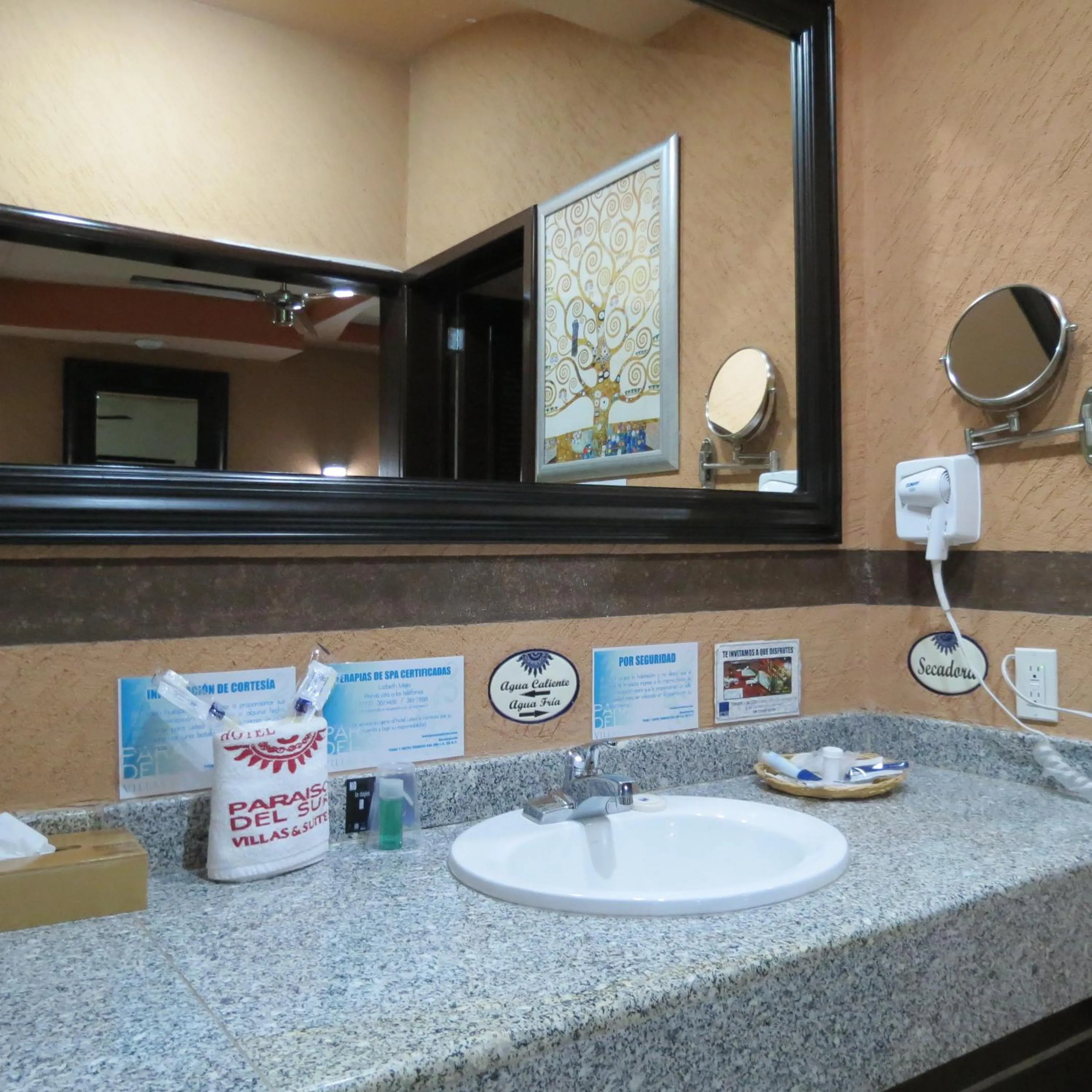 Bathroom in Villas y Suites Paraiso del Sur