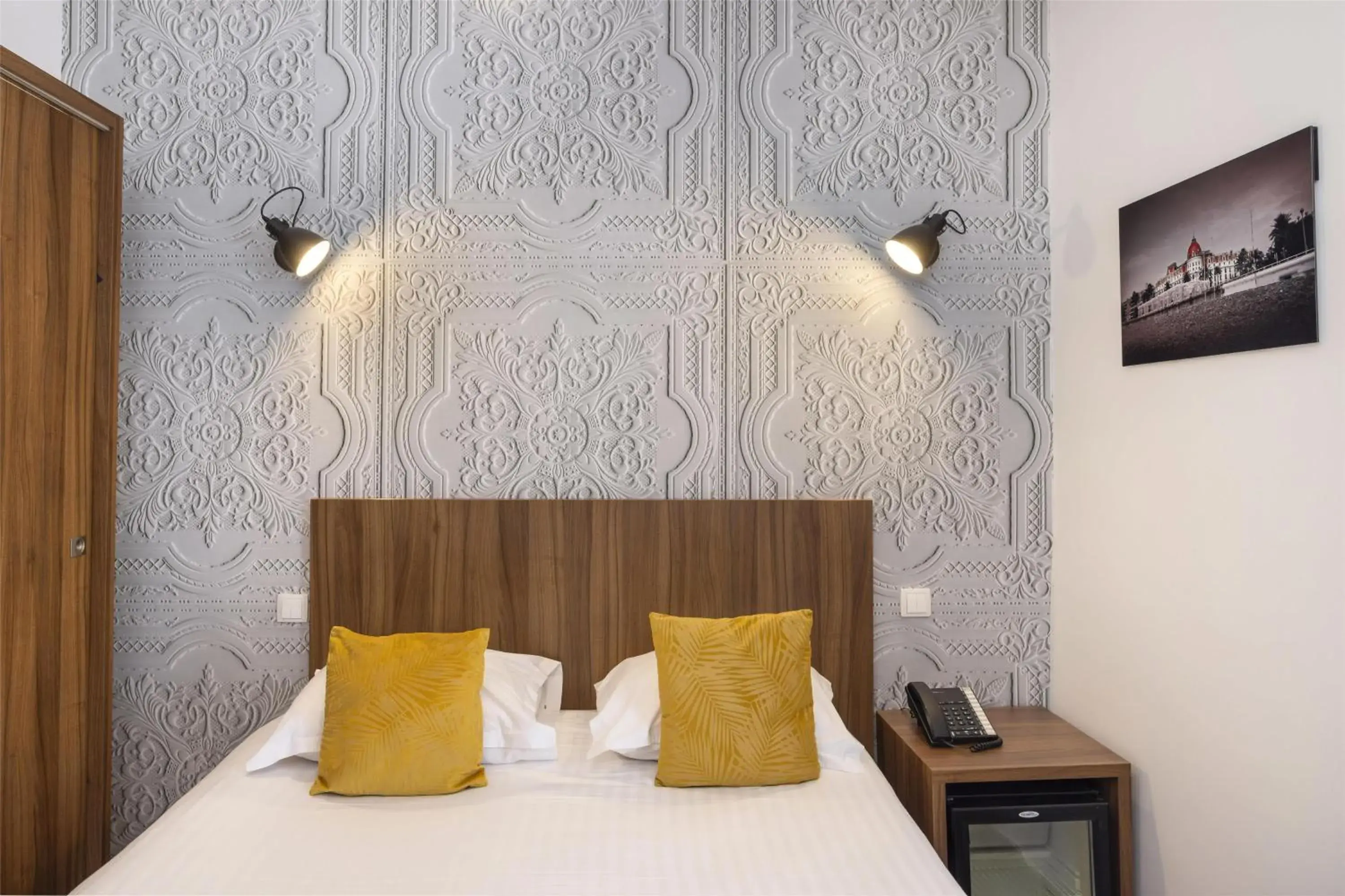 Bedroom, Bed in Best Western Plus Hôtel Brice Garden Nice Bedroom, Bed in Best Western Plus Hôtel Brice Garden Nice