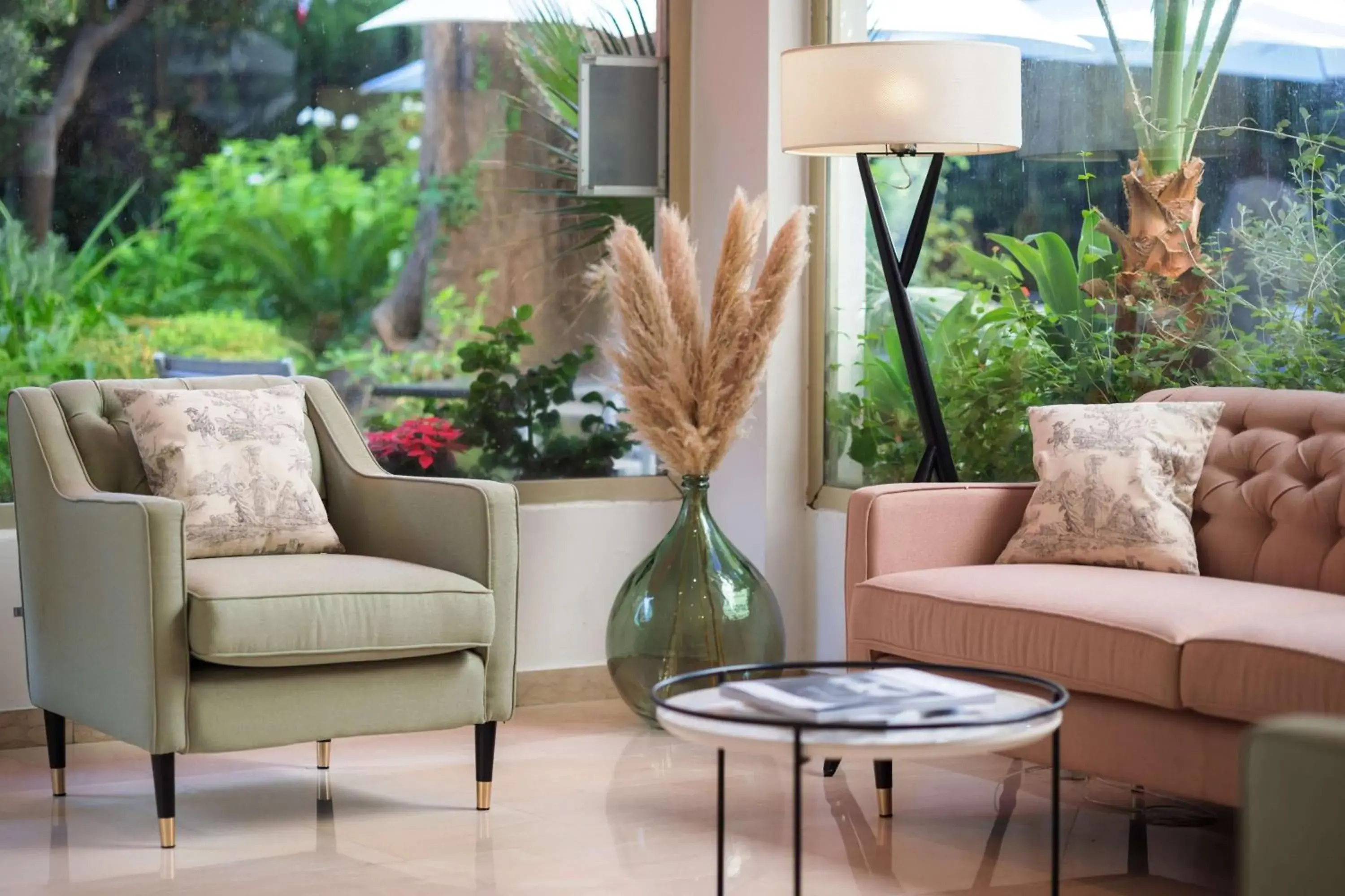 Lobby or reception in Best Western Plus Hôtel Brice Garden Nice Lobby or reception in Best Western Plus Hôtel Brice Garden Nice